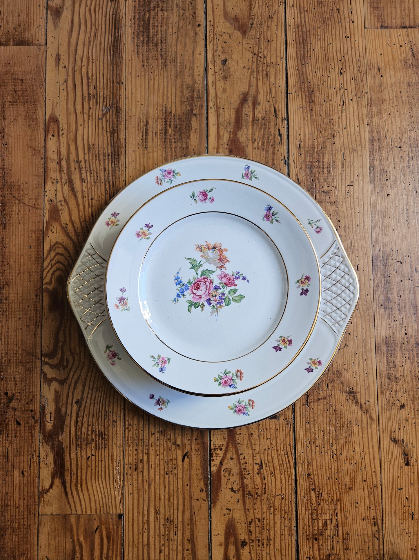 Plat à gâteau fleuri L’Amandinoise