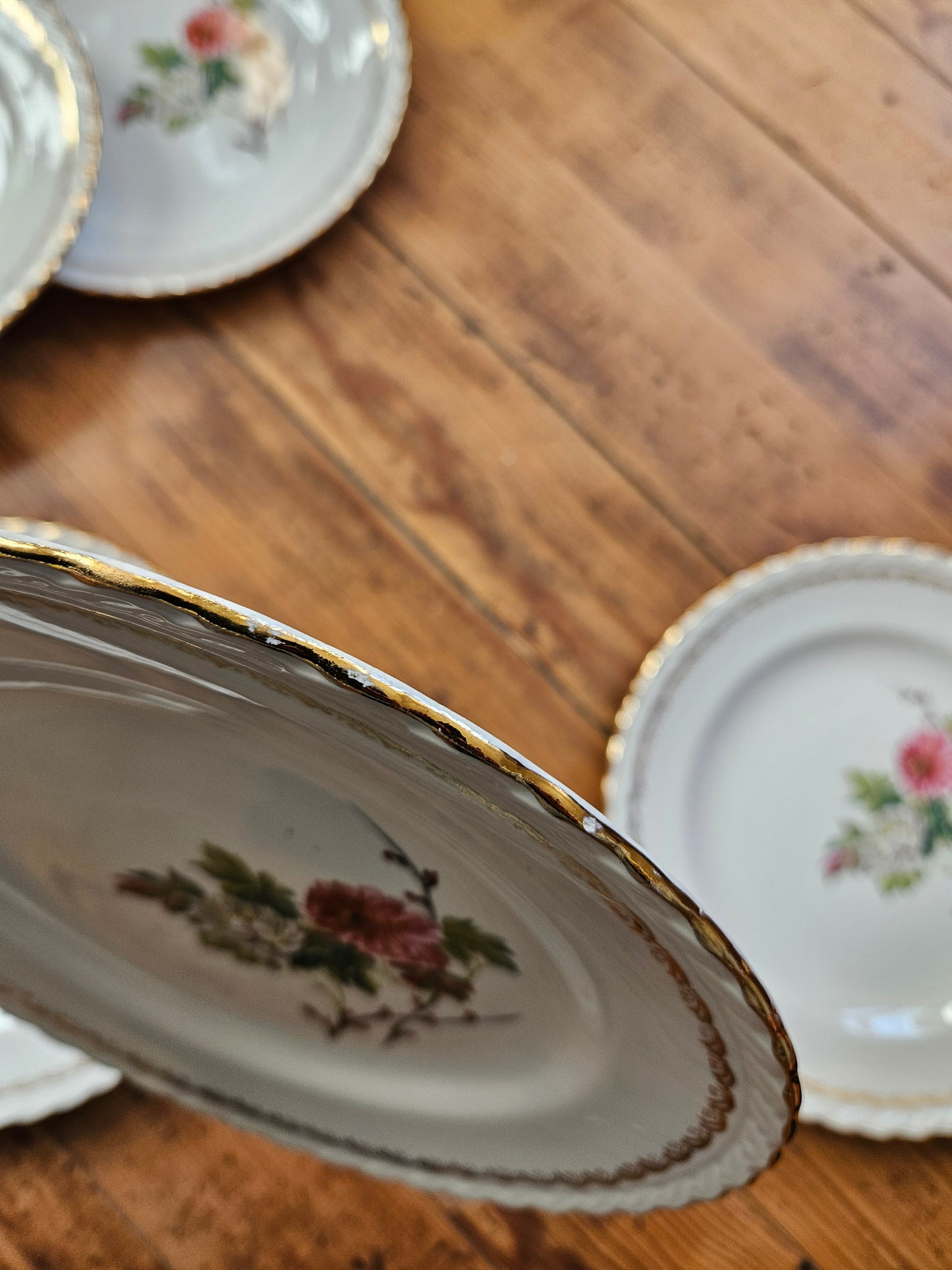 Assiettes plates L’Amandinoise à fleurs