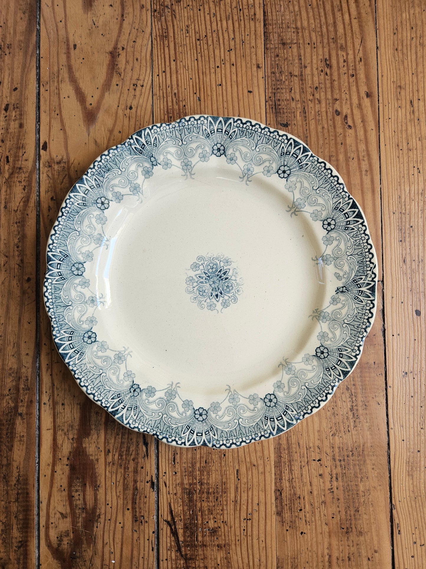Assiette plate H. Boulenger & Cie, Henriette