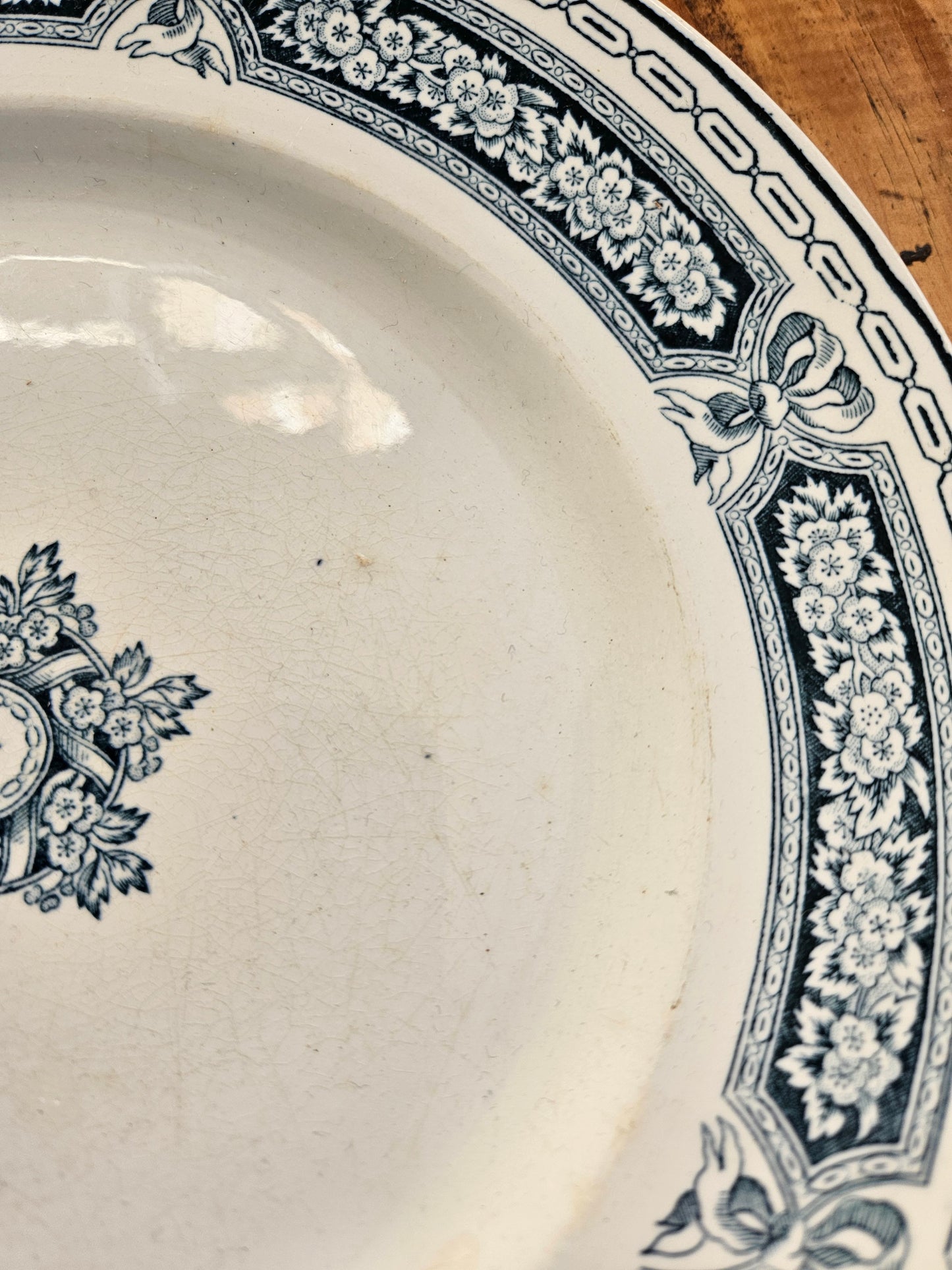 Assiettes plates dépareillées, Maroc & Anglais