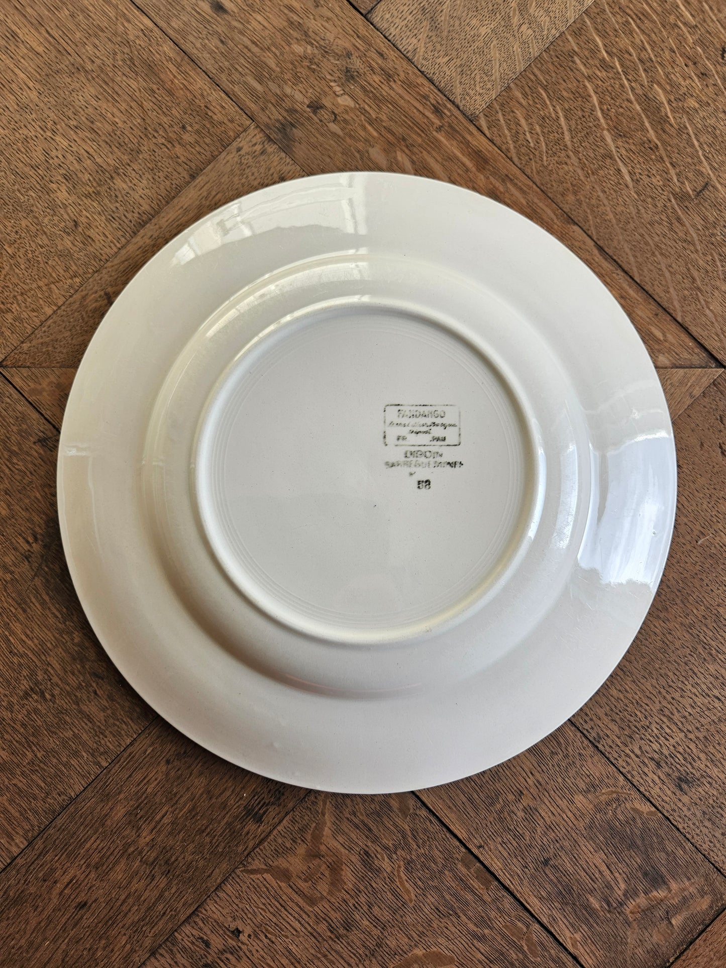 Plat rond Digoin, Fandango