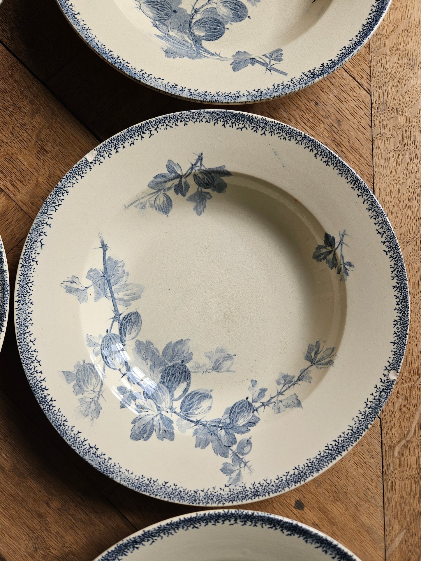 Assiettes creuses U&C Sarreguemines, Groseilles
