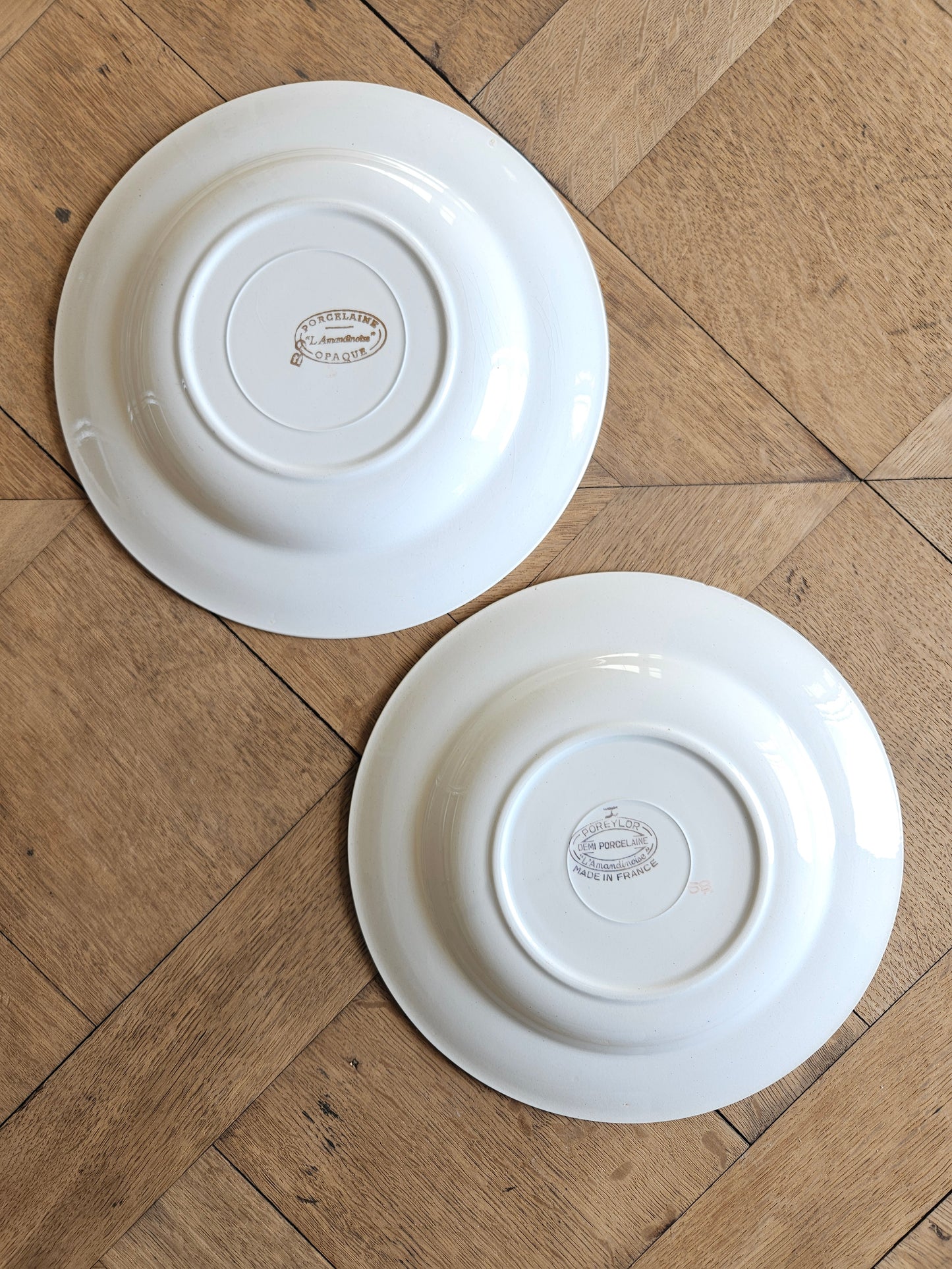 Assiettes creuses dépareillées L’Amandinoise, vert mint & fleurs