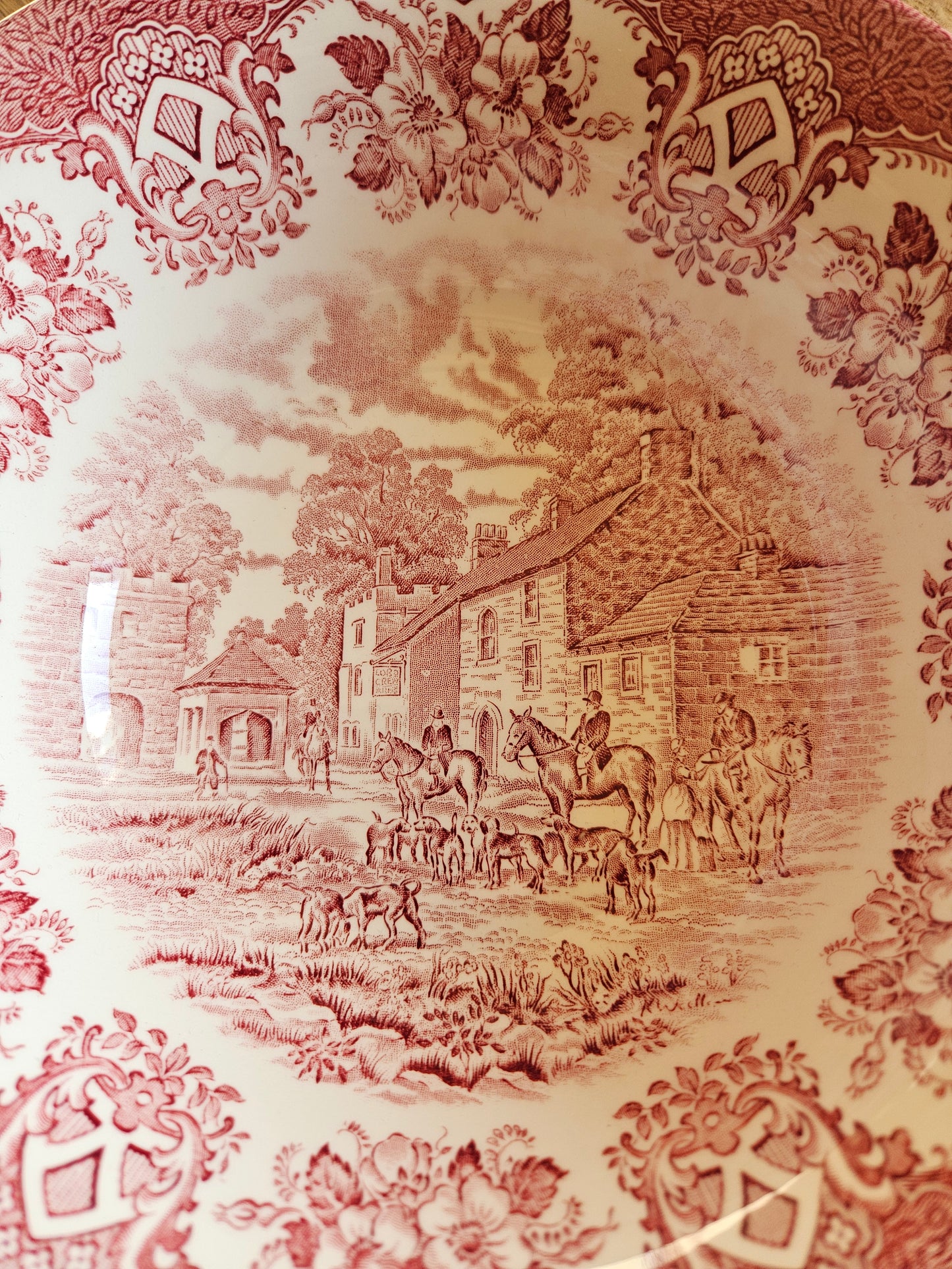 Saladier Old Inns Series, Staffordshire