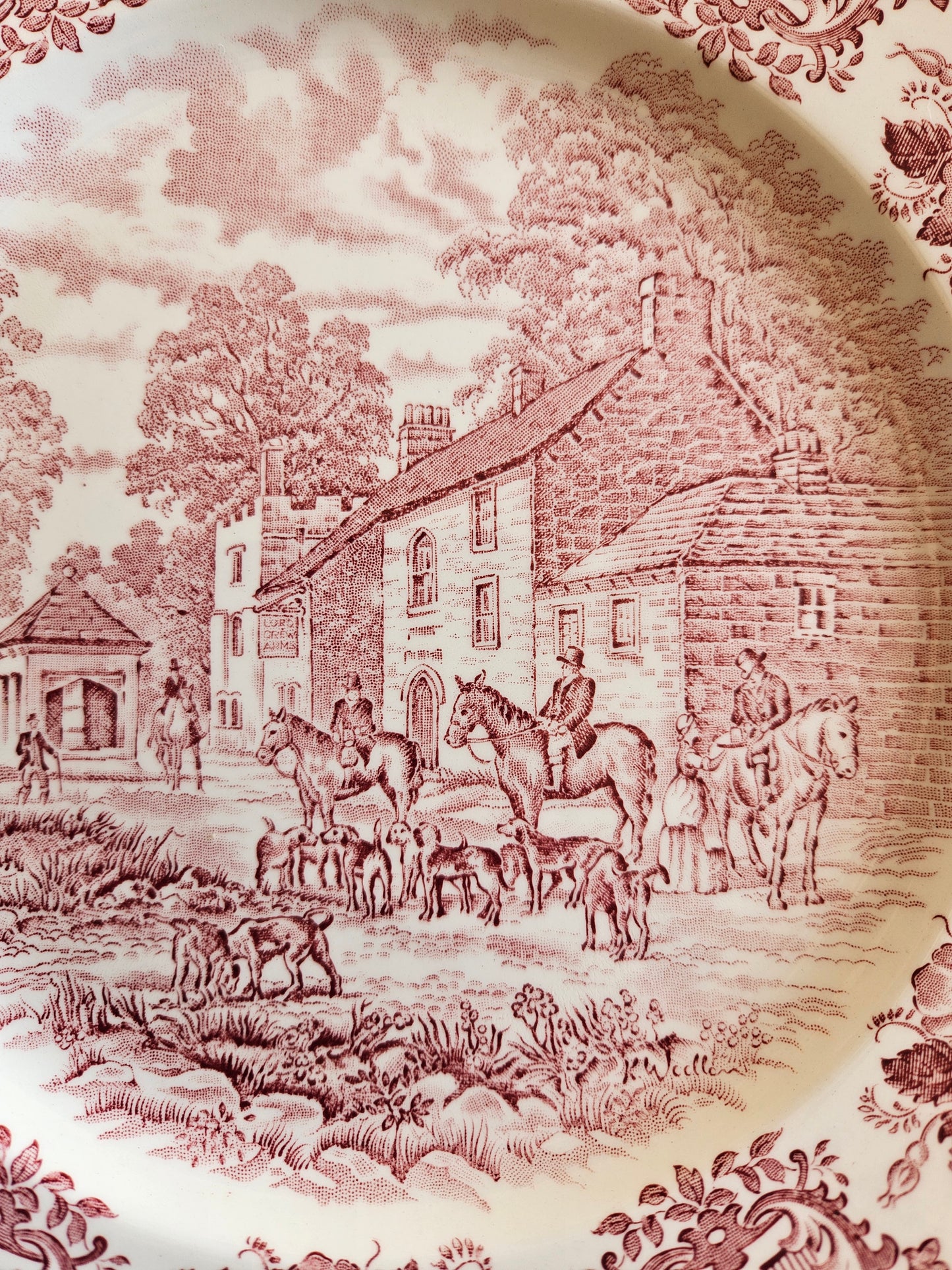 Assiettes plates Old Inns Series, Staffordshire