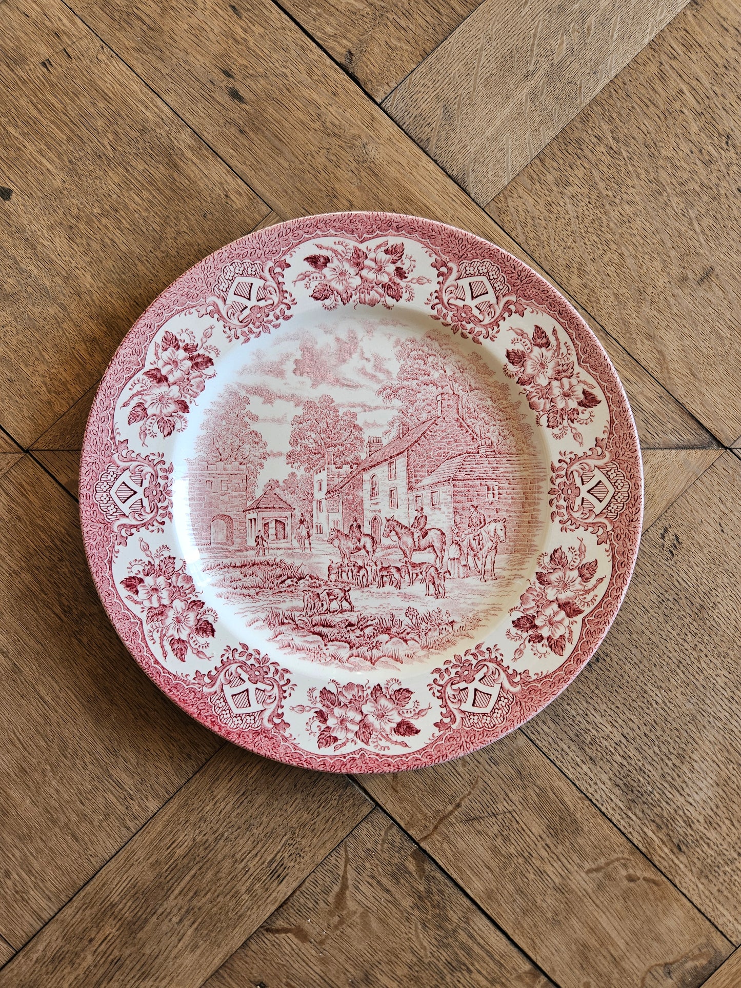Assiettes plates Old Inns Series, Staffordshire