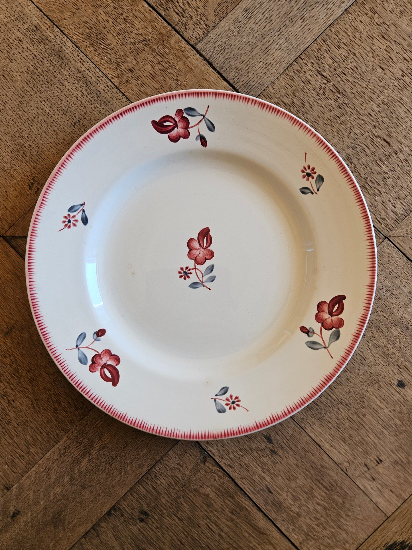 Plat rond rétro Digoin, Margaret