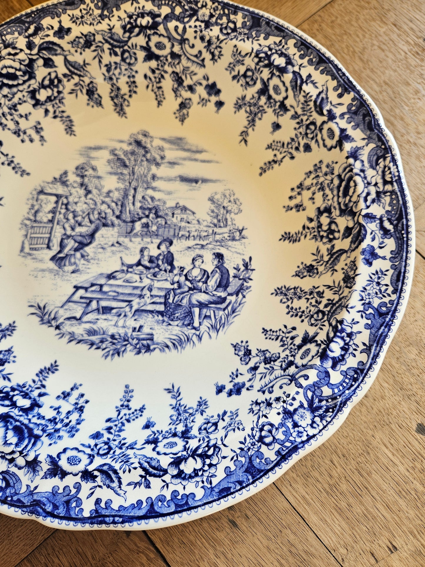 Plat creux vintage, repas champêtre