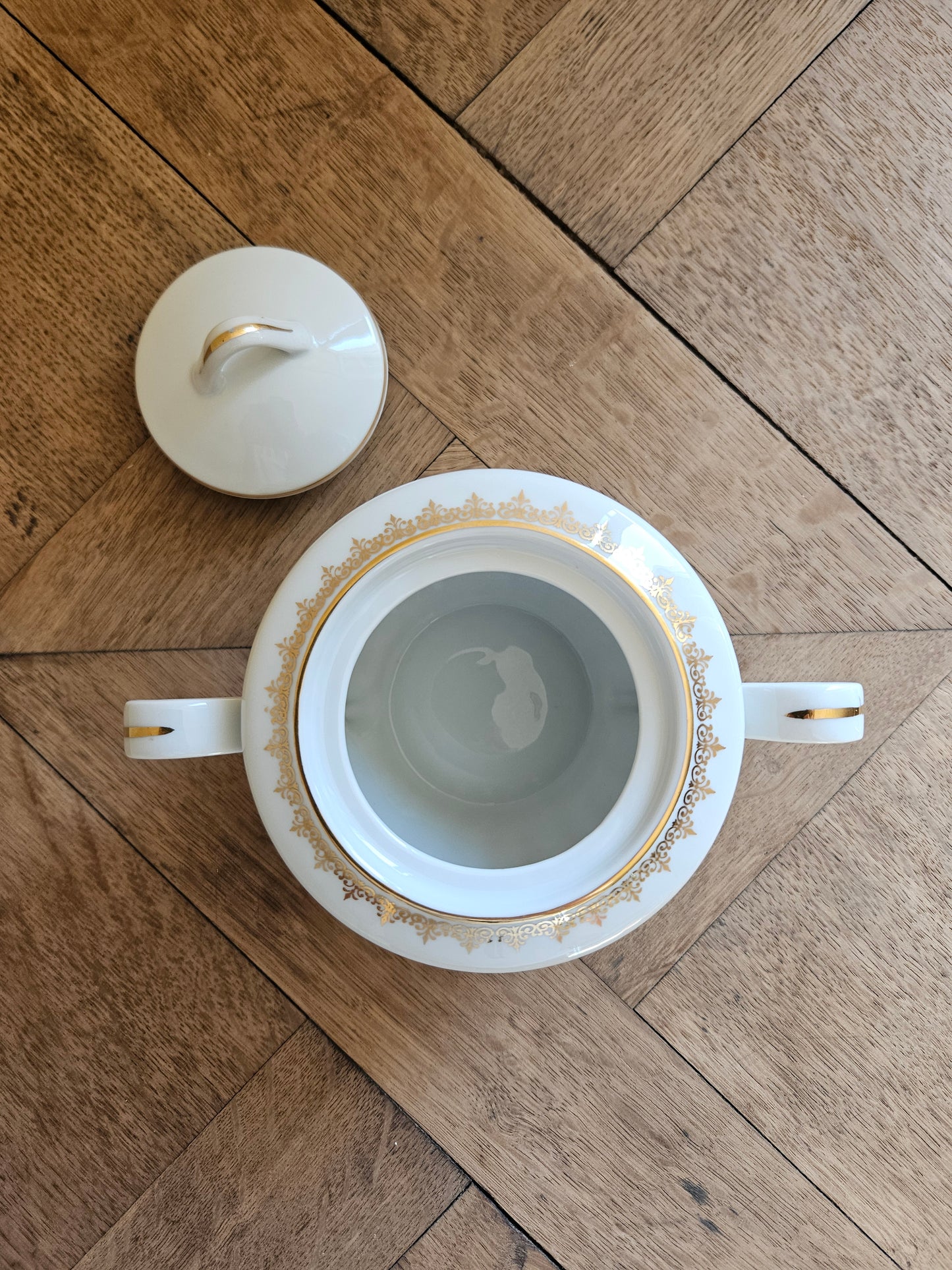 Sucrier en porcelaine