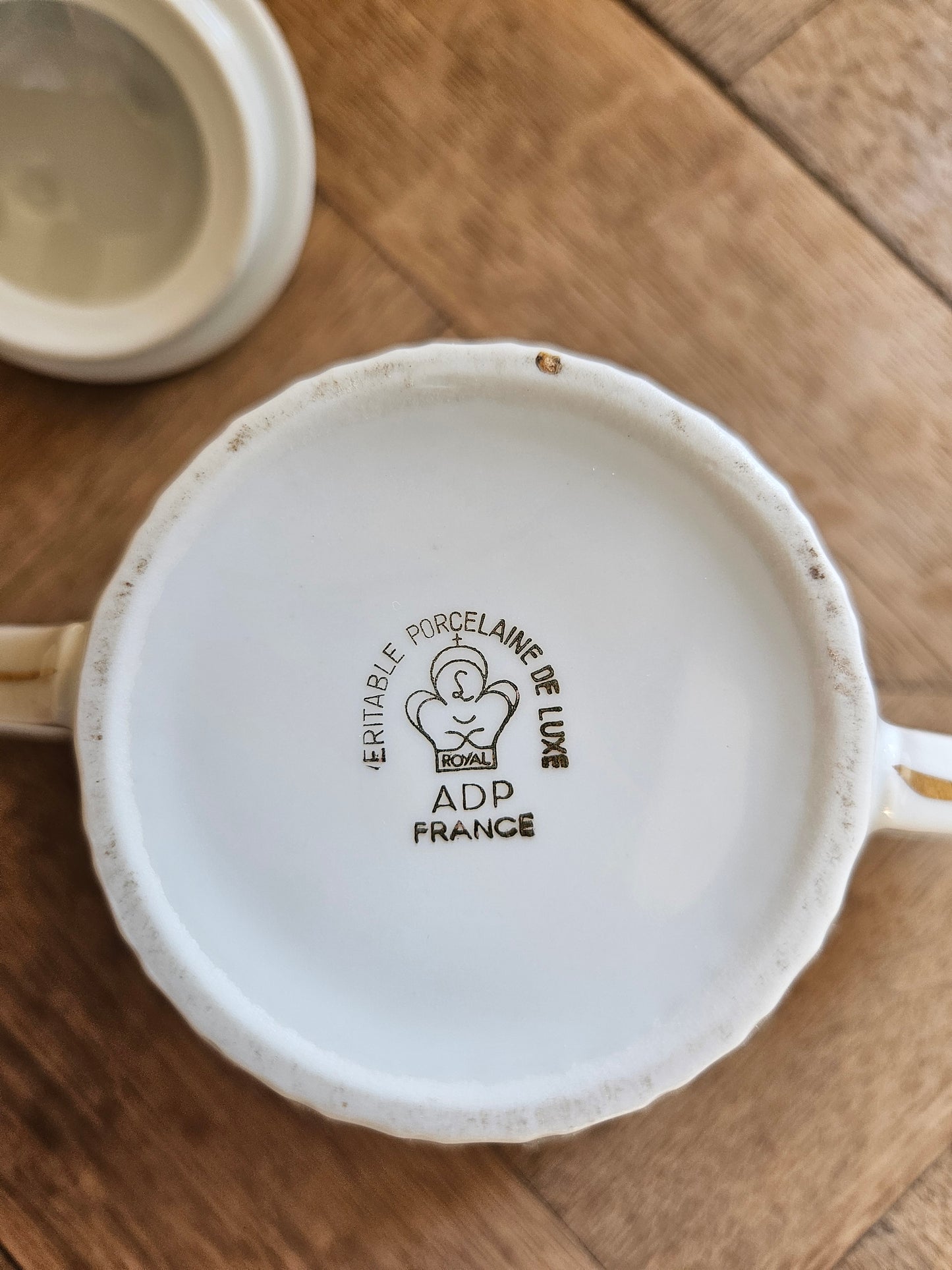 Sucrier en porcelaine