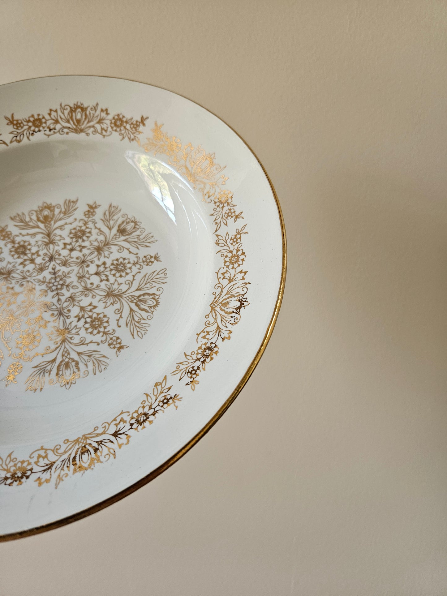 Assiettes creuses fleurs dorées "Mandala"