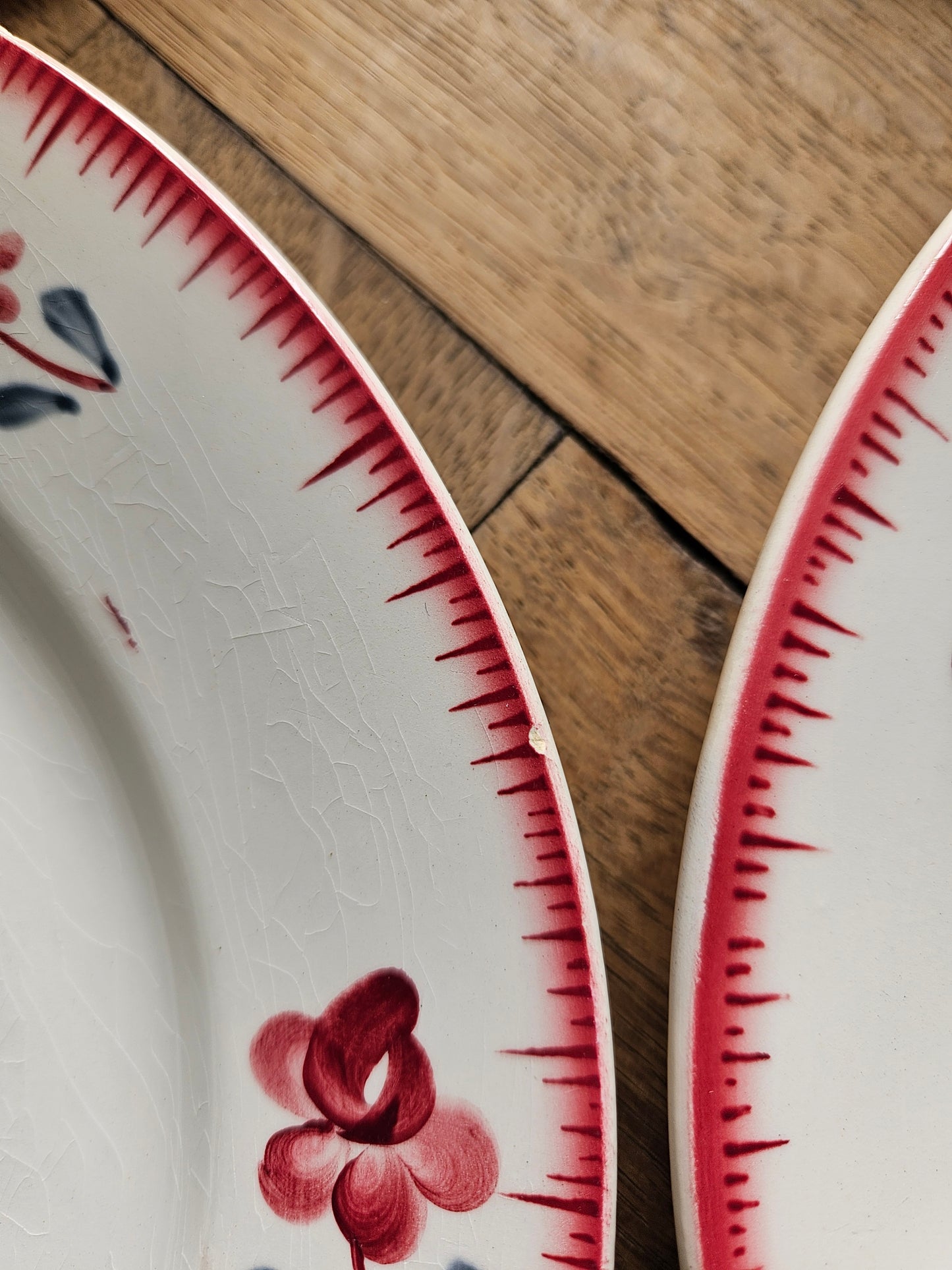 Assiettes plates rétro Digoin, Margaret
