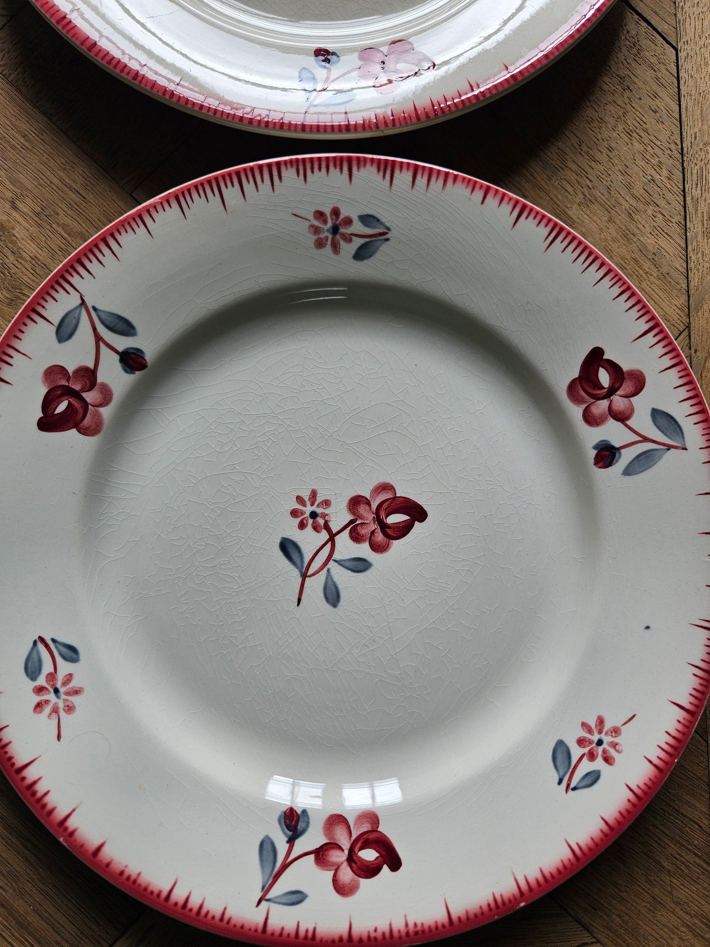 Assiettes plates rétro Digoin, Margaret