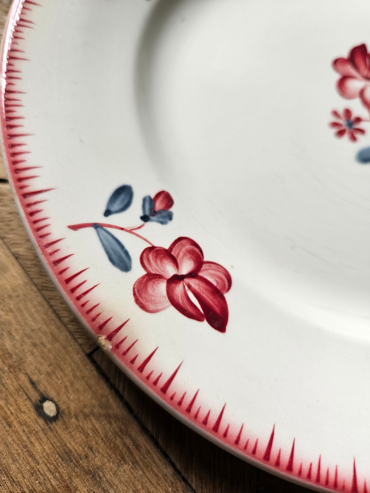 Assiettes plates rétro Digoin, Margaret