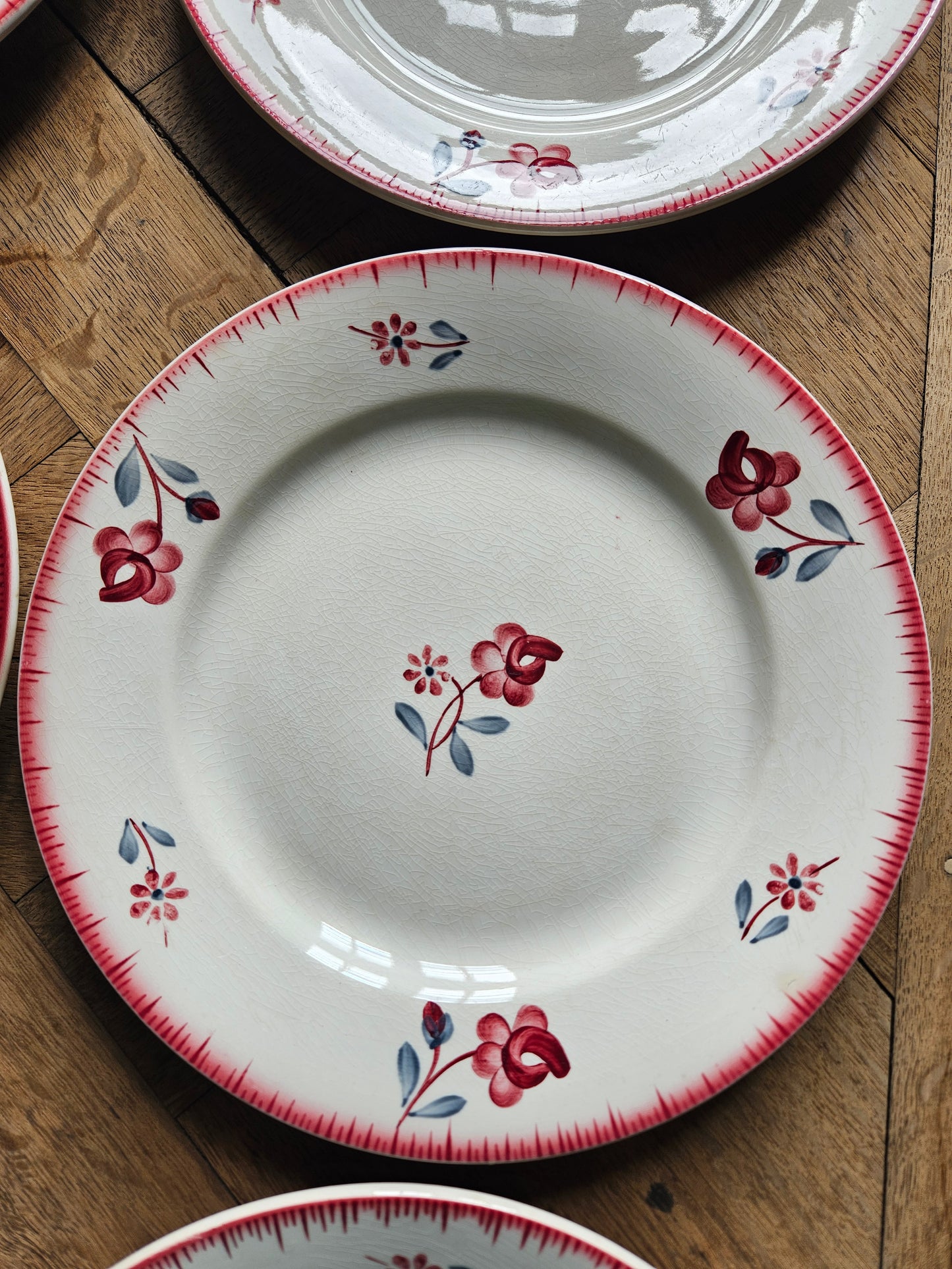 Assiettes plates rétro Digoin, Margaret