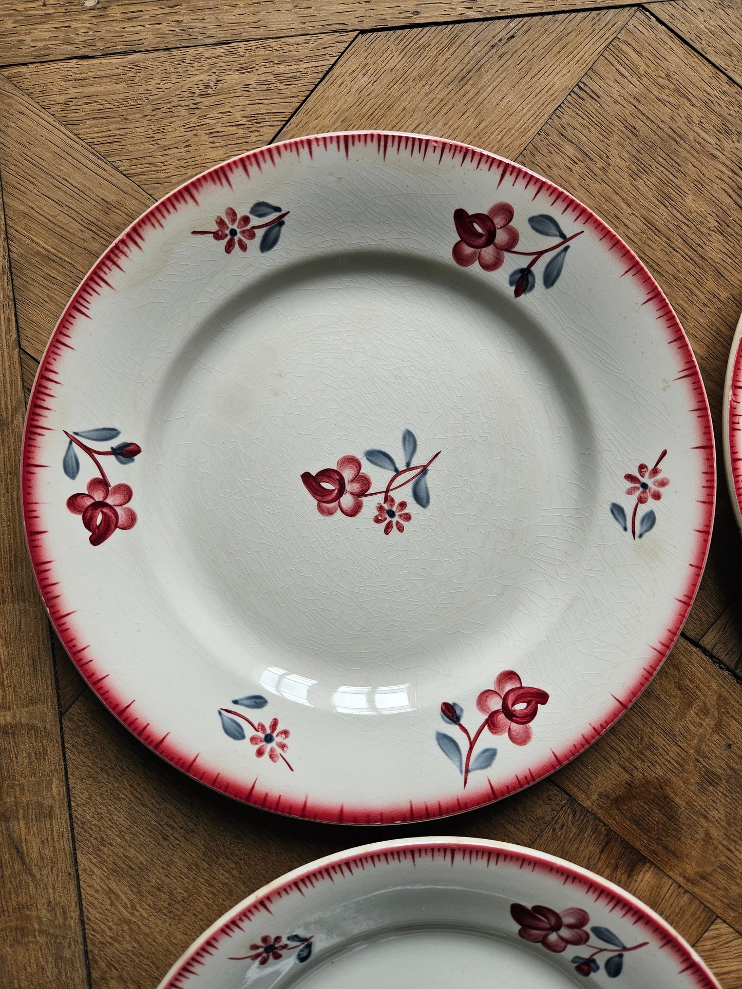 Assiettes plates rétro Digoin, Margaret