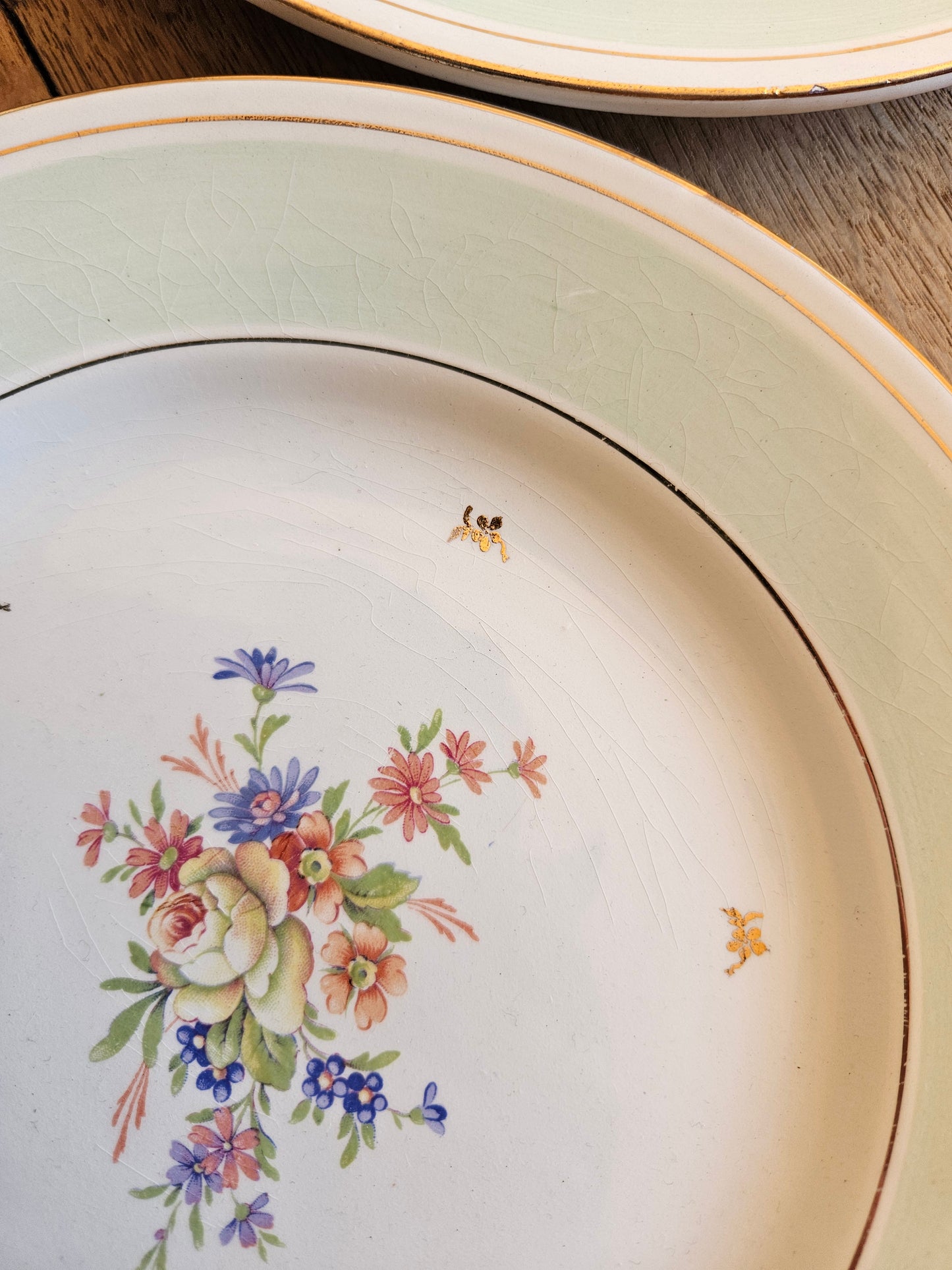 Assiettes plates Ste Amandinoise, vert mint & fleurs