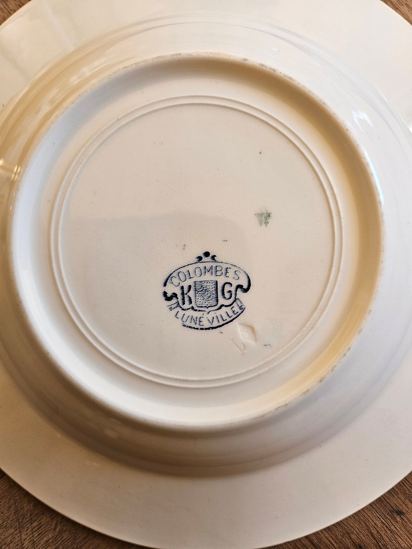 Assiettes creuses K&G Lunéville, Colombes