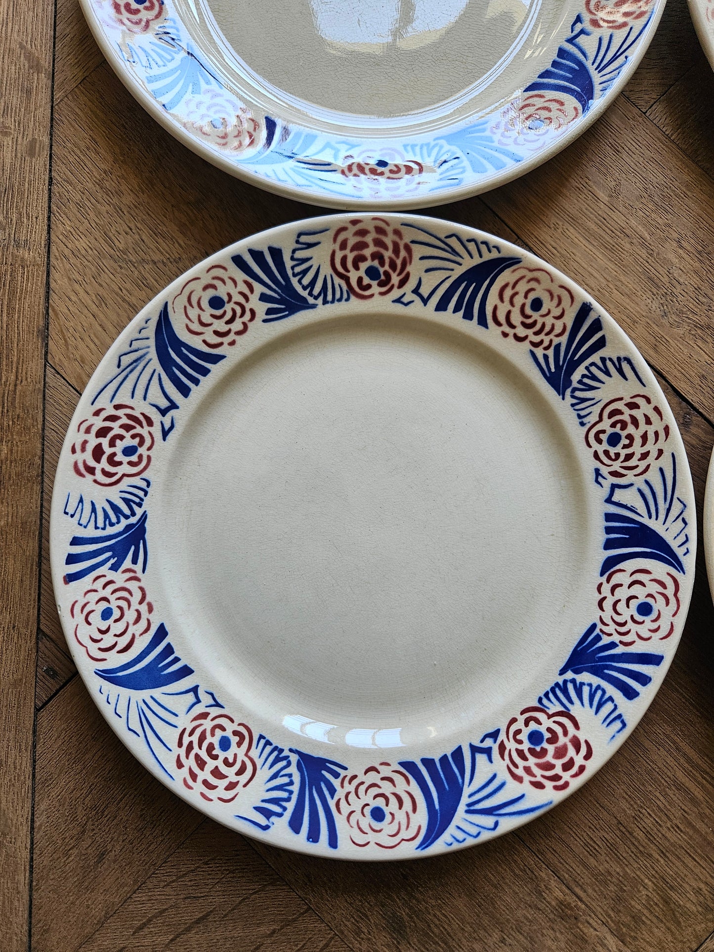 Assiettes plates Badonviller, Perros