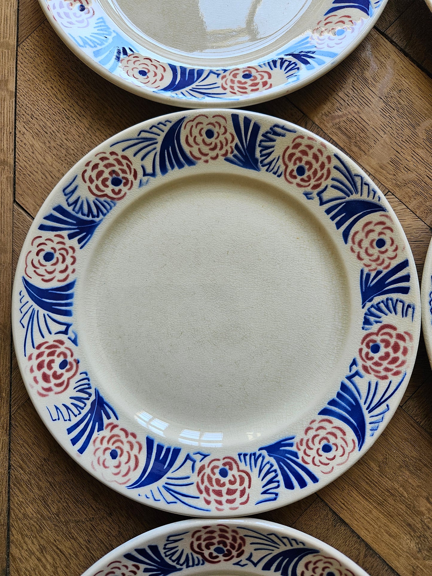 Assiettes plates Badonviller, Perros