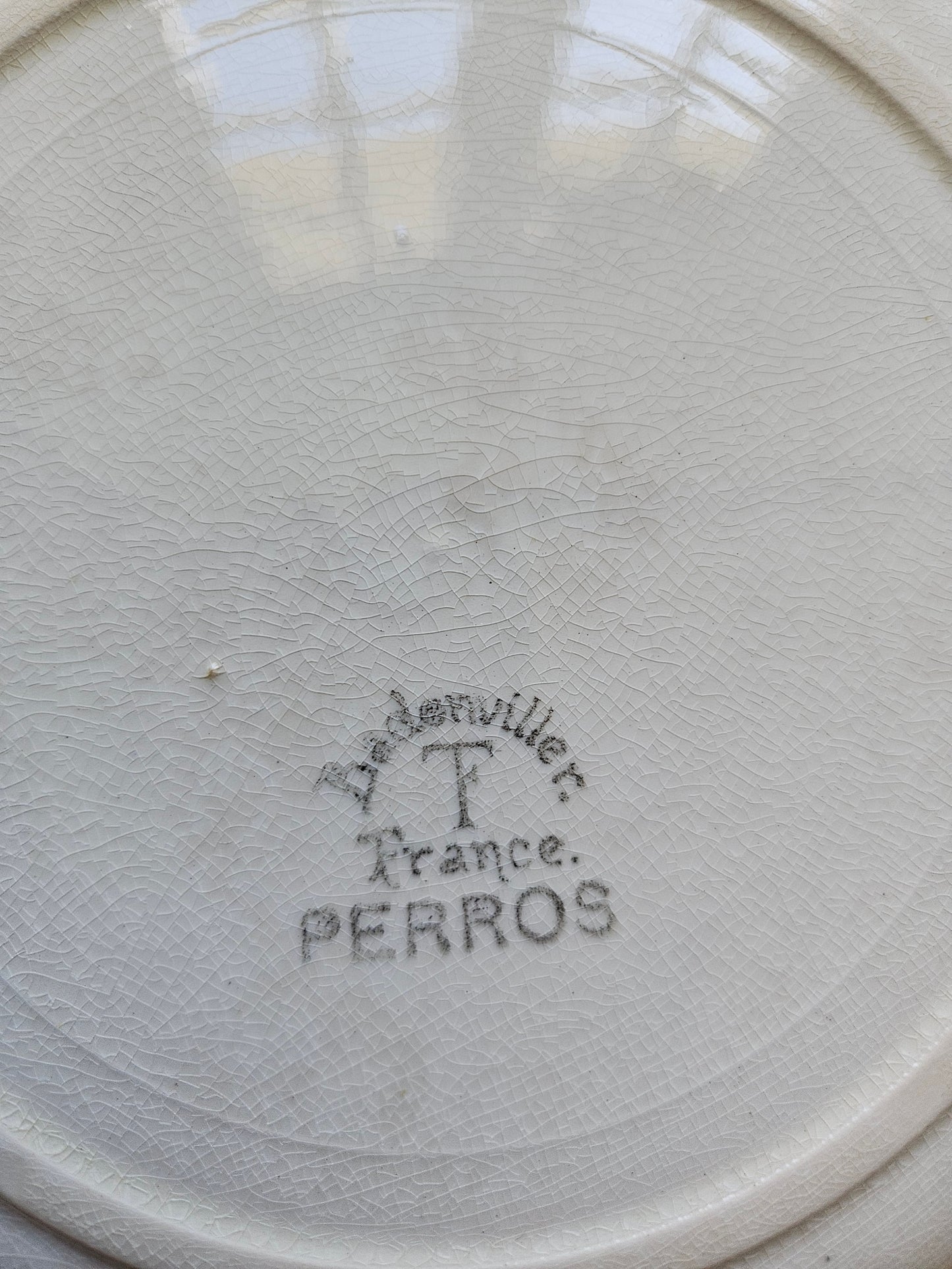 Assiettes plates Badonviller, Perros