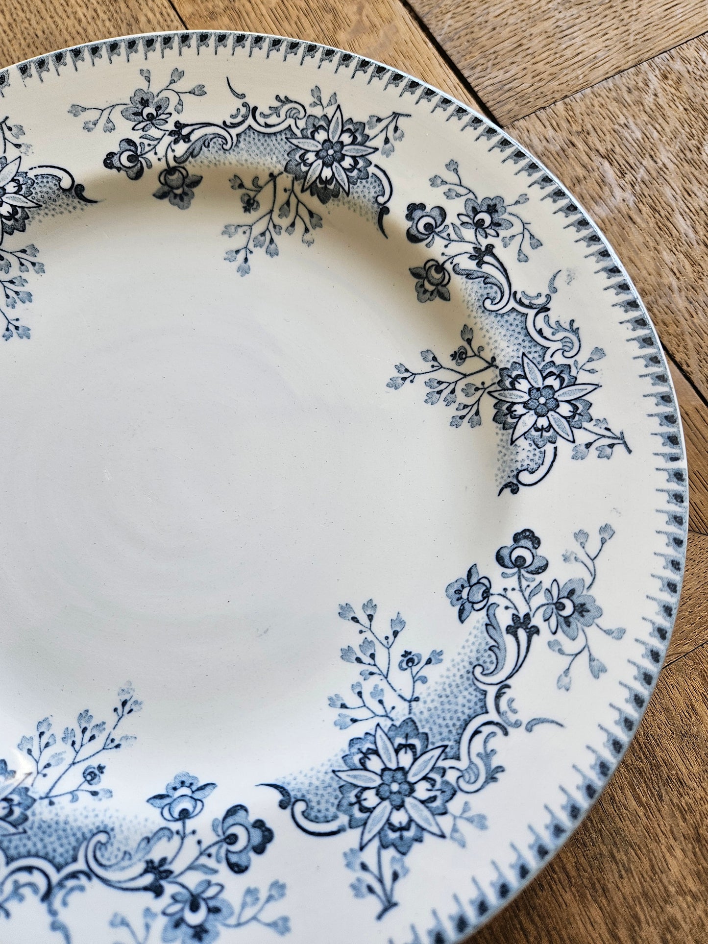 Assiette sur pied K&G Lunéville, Reaumur