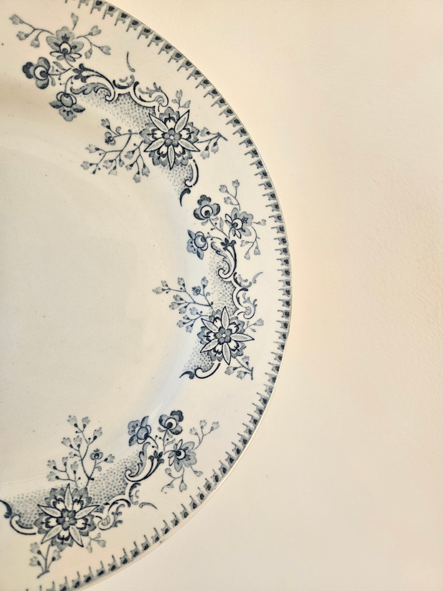 Assiette plate K&G Lunéville, Reaumur