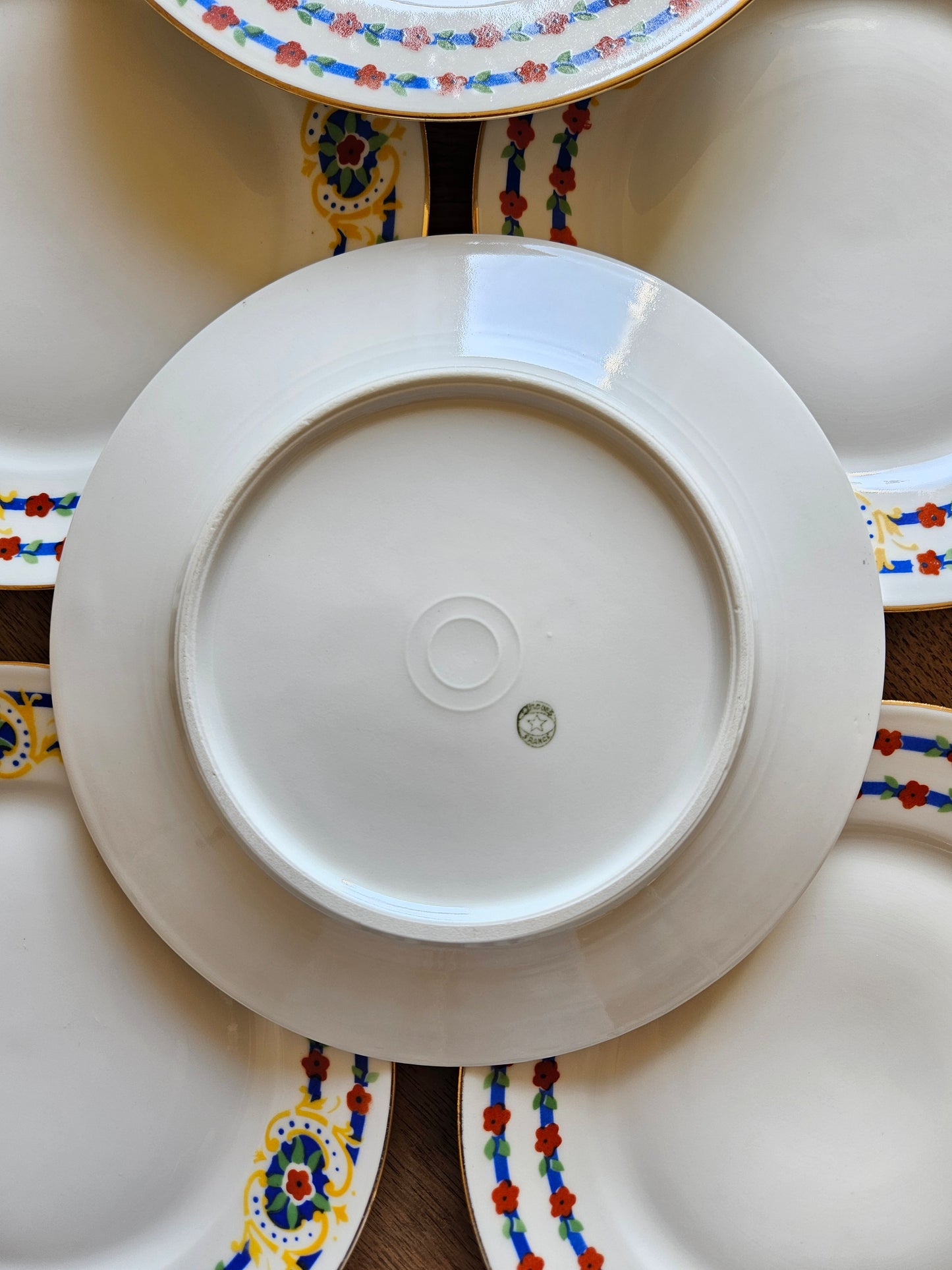 Service à dessert multicolore en porcelaine