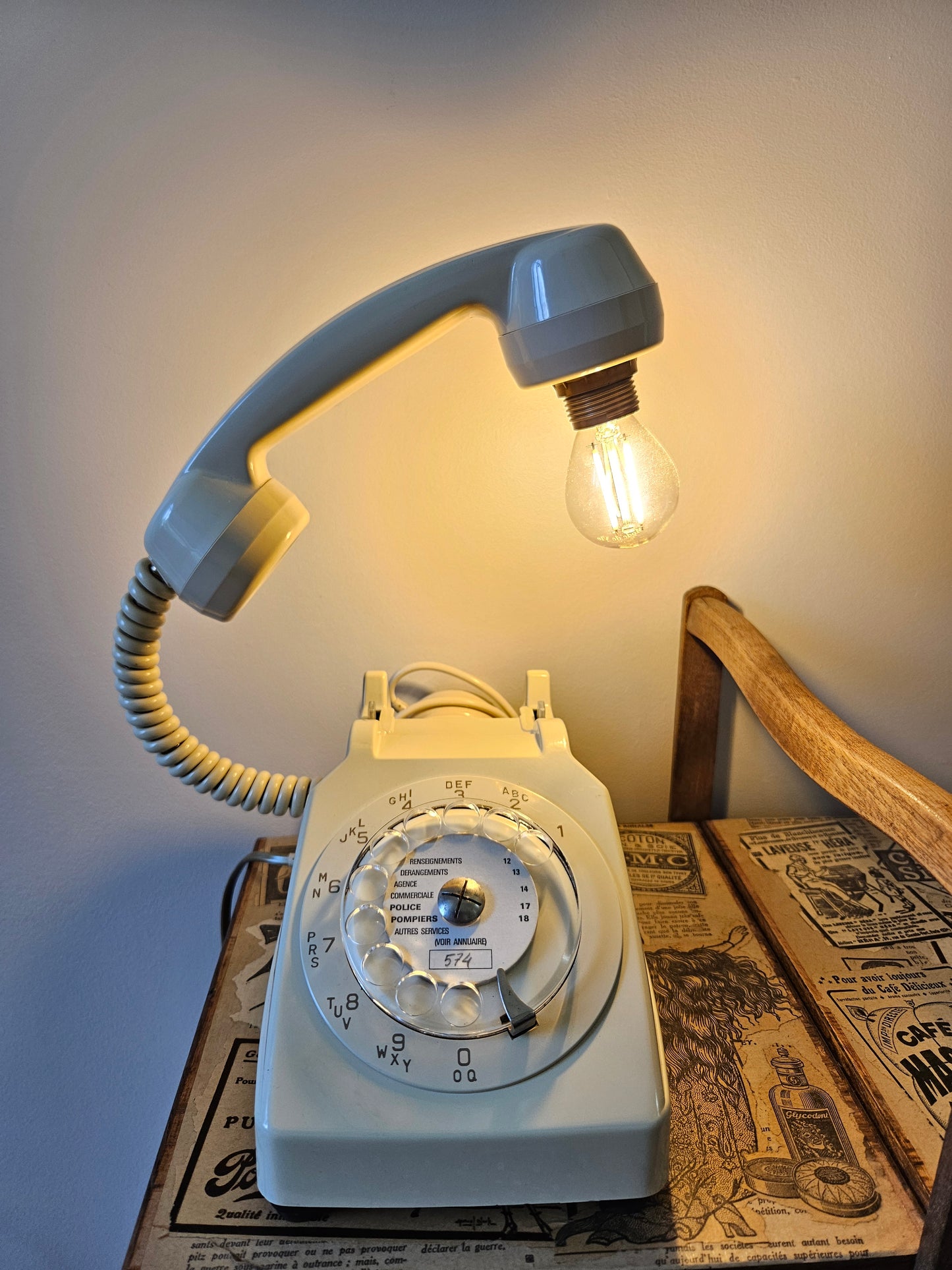 Lampe vintage BakéLight, crème