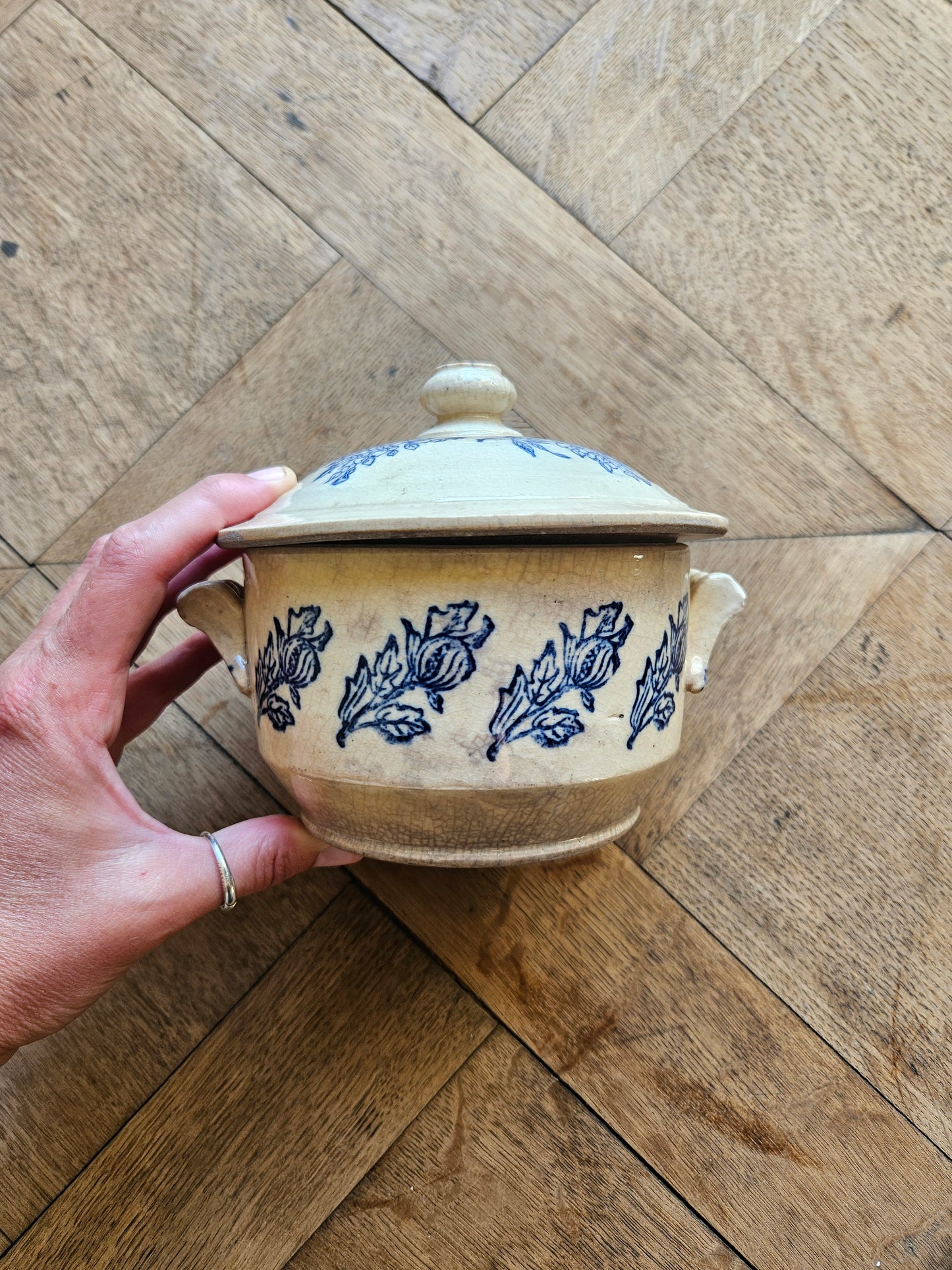 Pot ancien St Uze