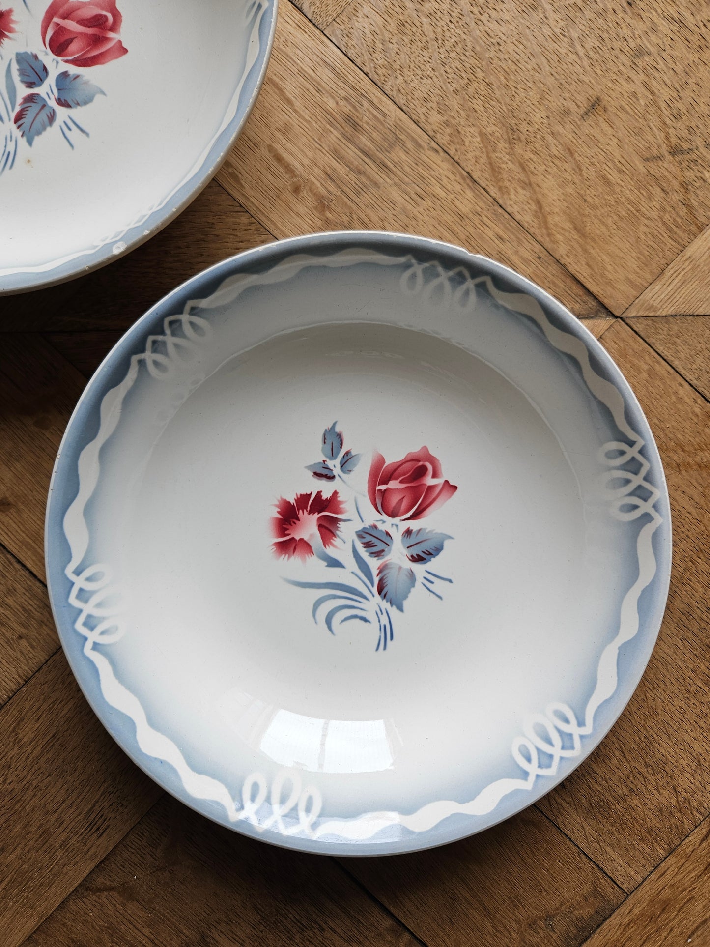 Assiettes calottes Digoin dépareillées Aquitania & Marinette
