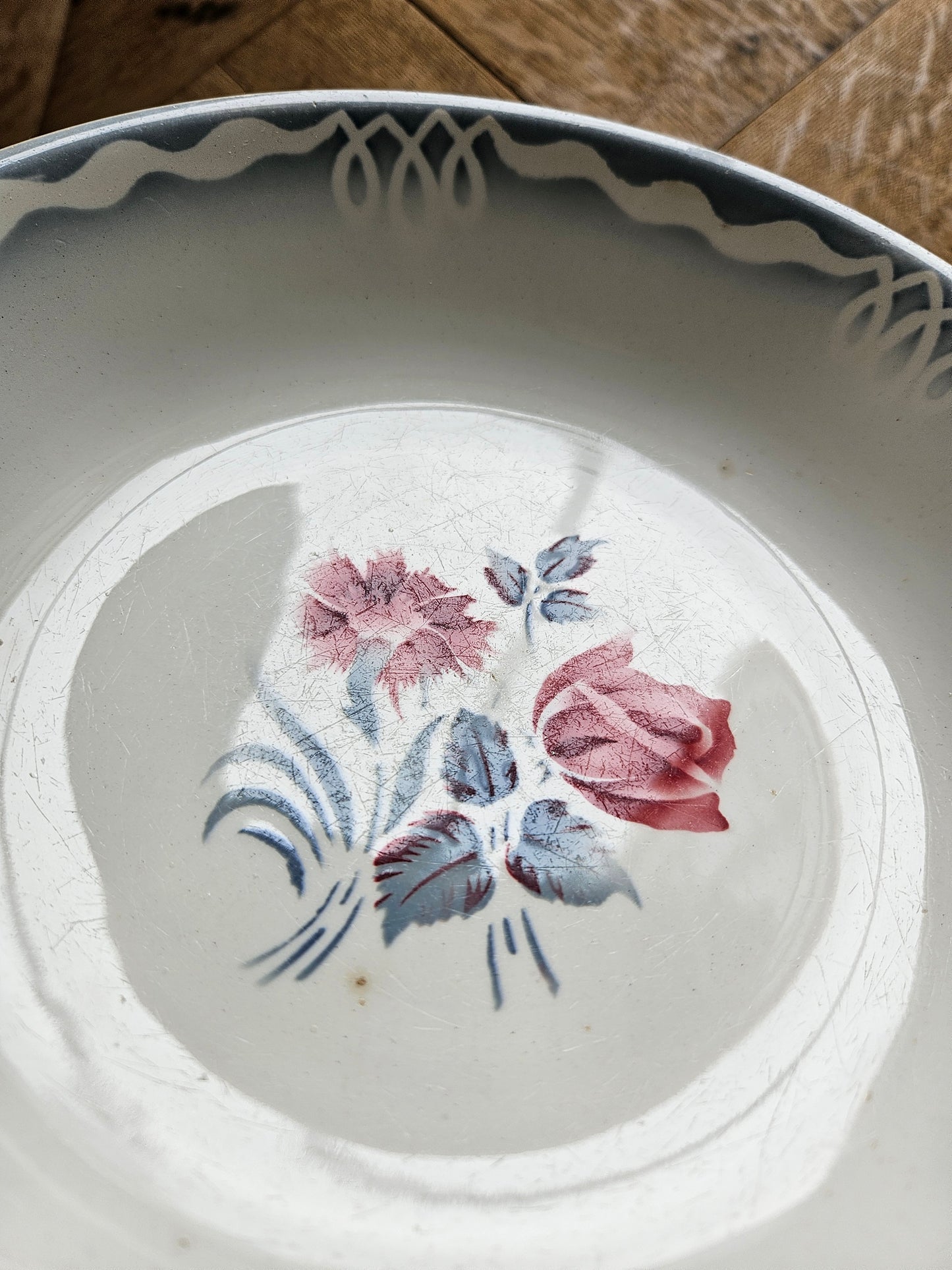 Assiettes calottes Digoin dépareillées Aquitania & Marinette