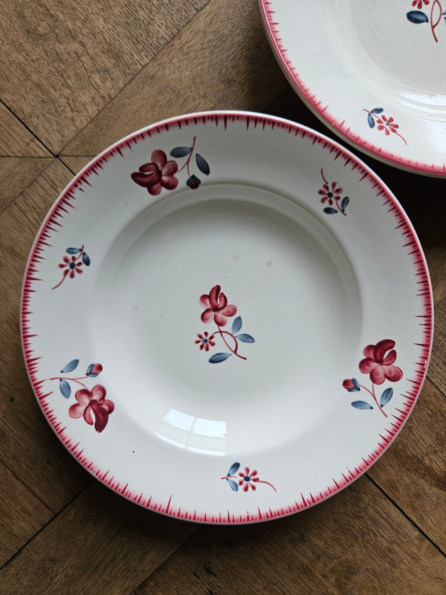 Assiettes creuses vintage dépareillées Digoin et Badonviller