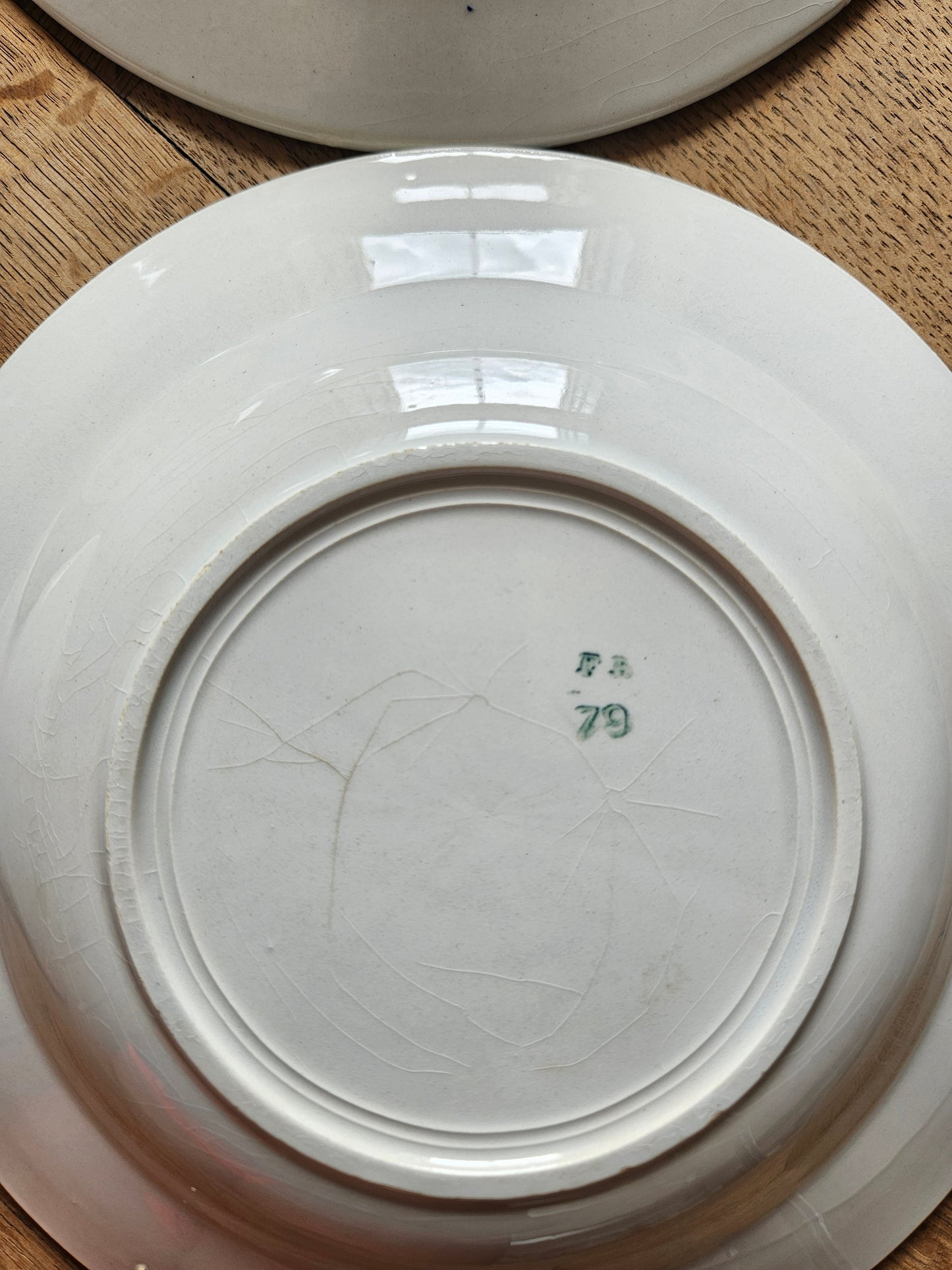 Assiettes creuses vintage Badonviller, décor de roses et pissenlits rouges et verts