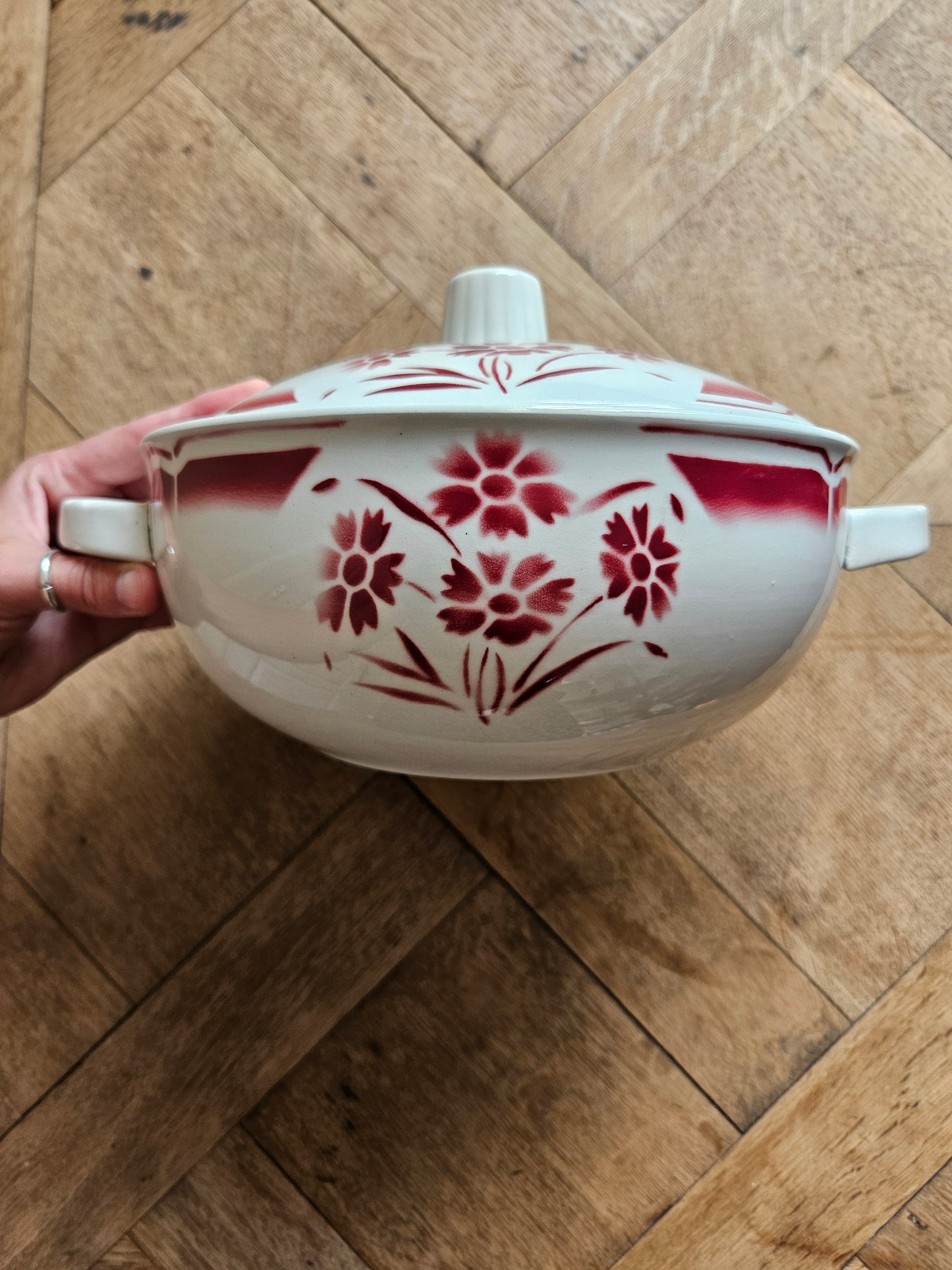 Soupière vintage Badonviller rouge