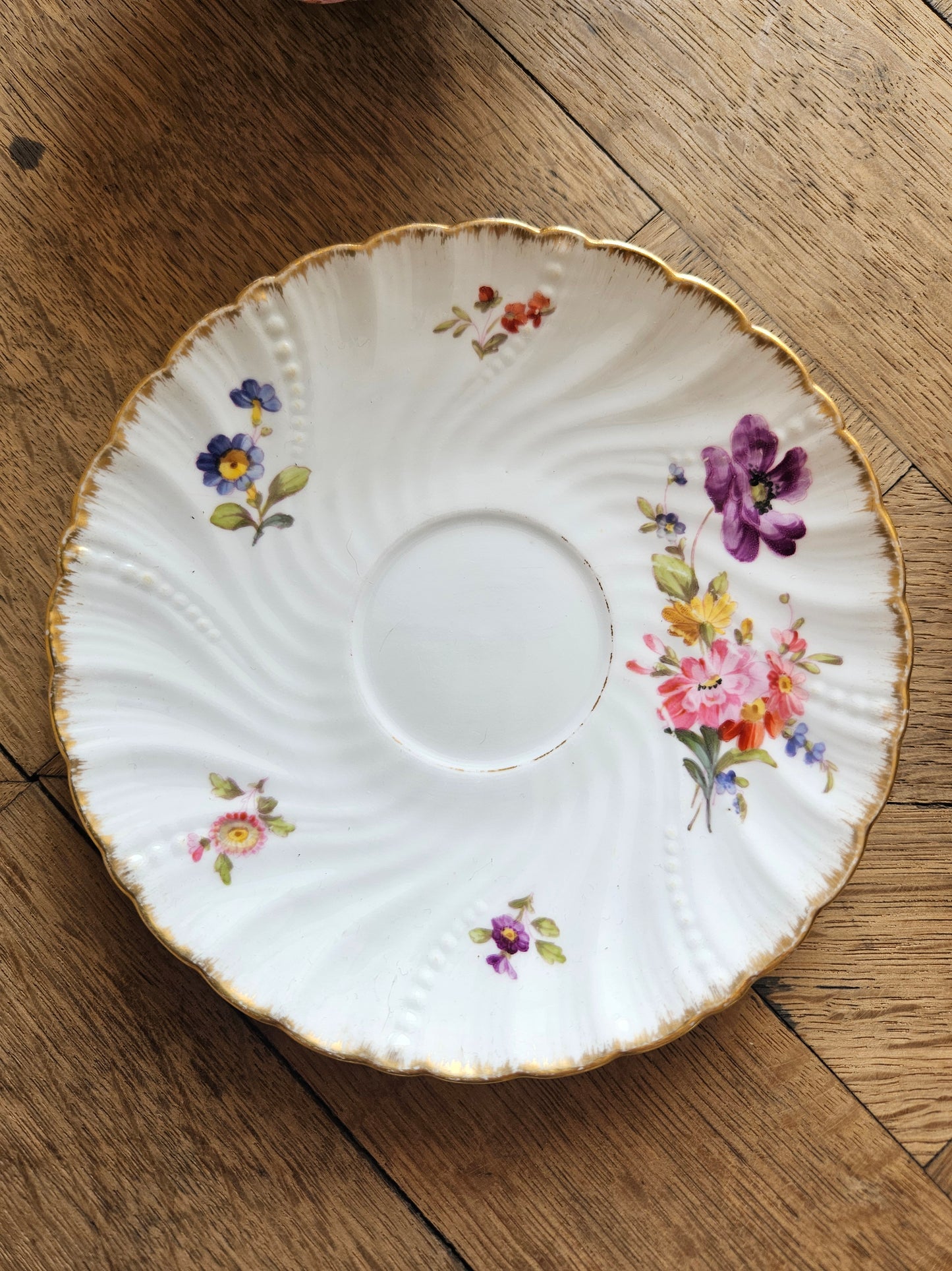 Tasses anciennes Sarreguemines modèle Saxe en porcelaine à fleurs