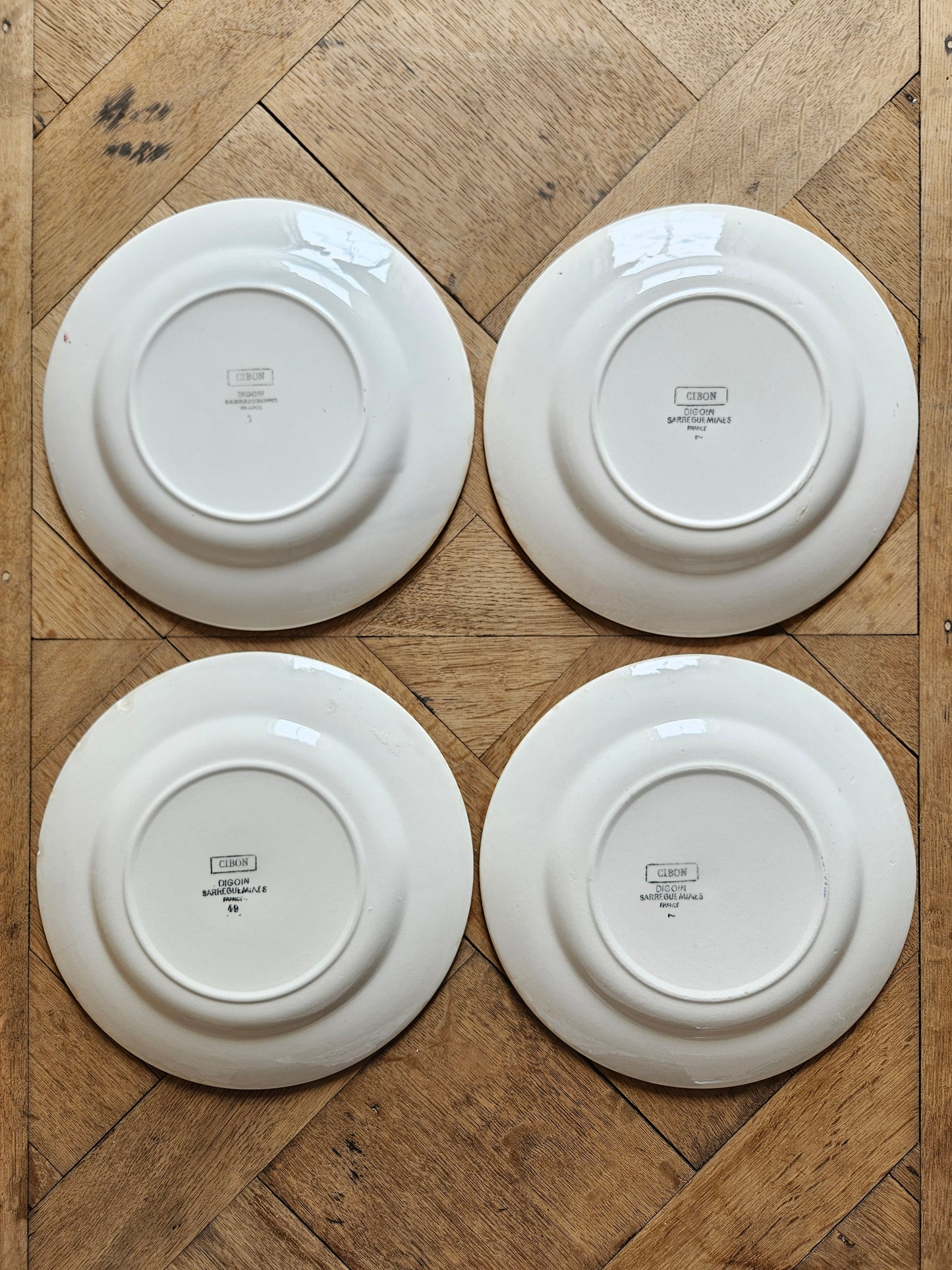Revers d’assiettes plates vintage Digoin Cibon