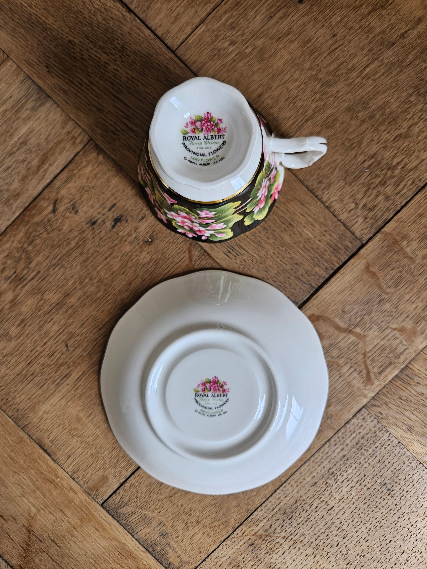 Arriere de tasse et sous-tasse Royal Albert, Mayflower