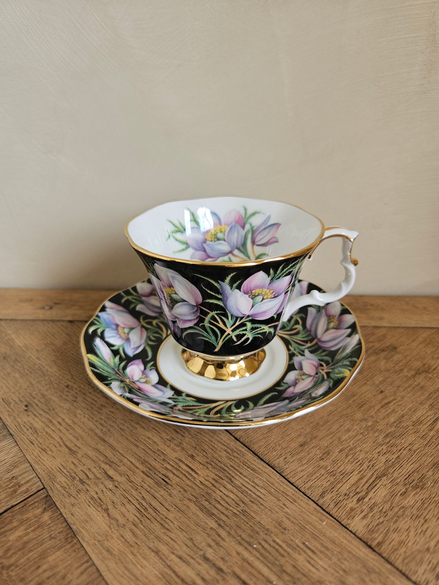 Tasse et sa sous-tasse Royal Albert, Prairie Crocus