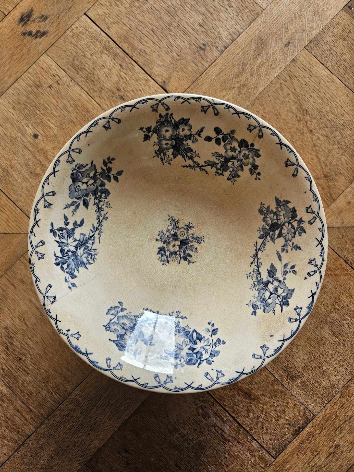 Compotier ancien Sarreguemines, Bertha. Charmante patine du temps.