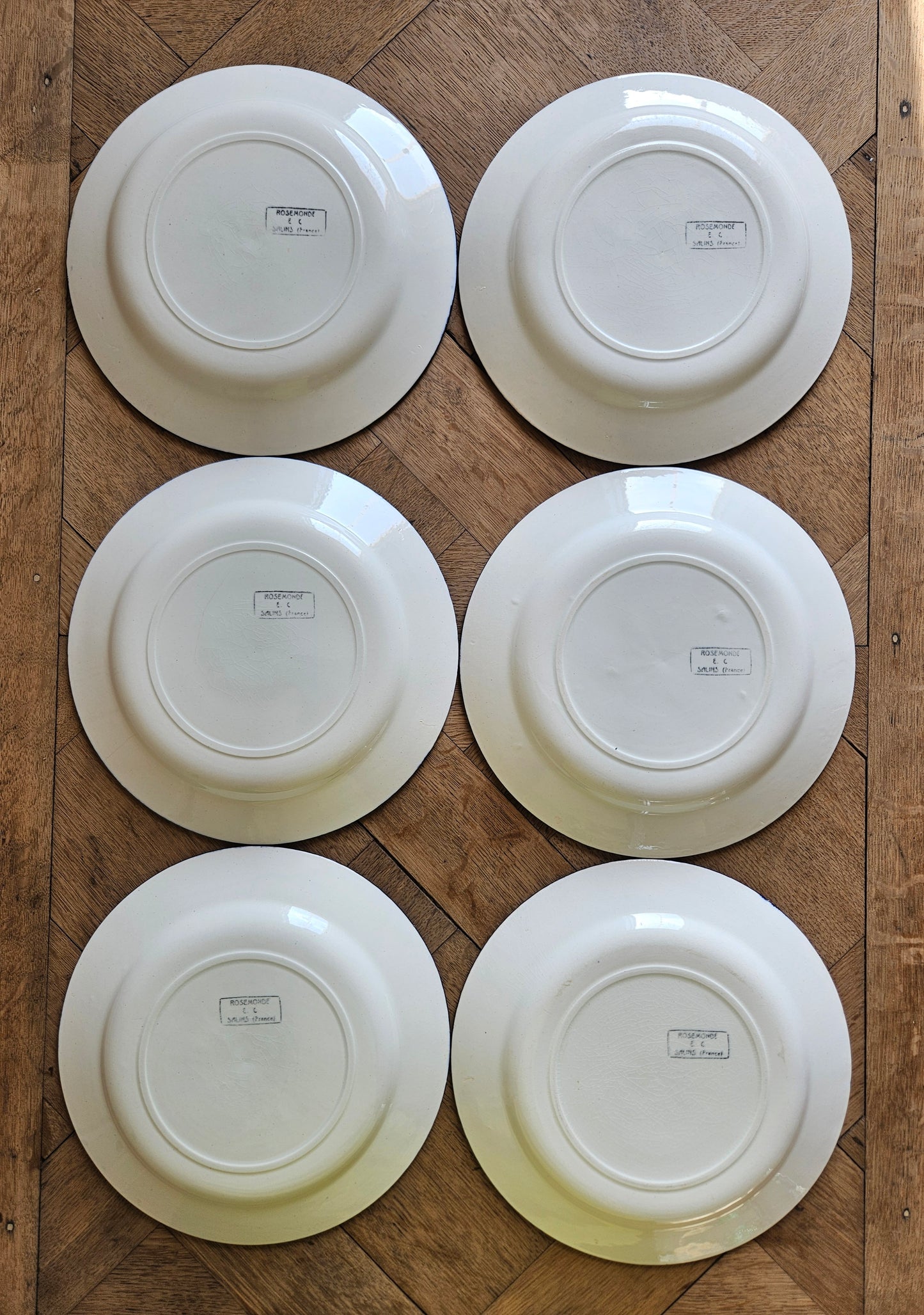 Estampille des assiettes plates Salins, Rosemonde