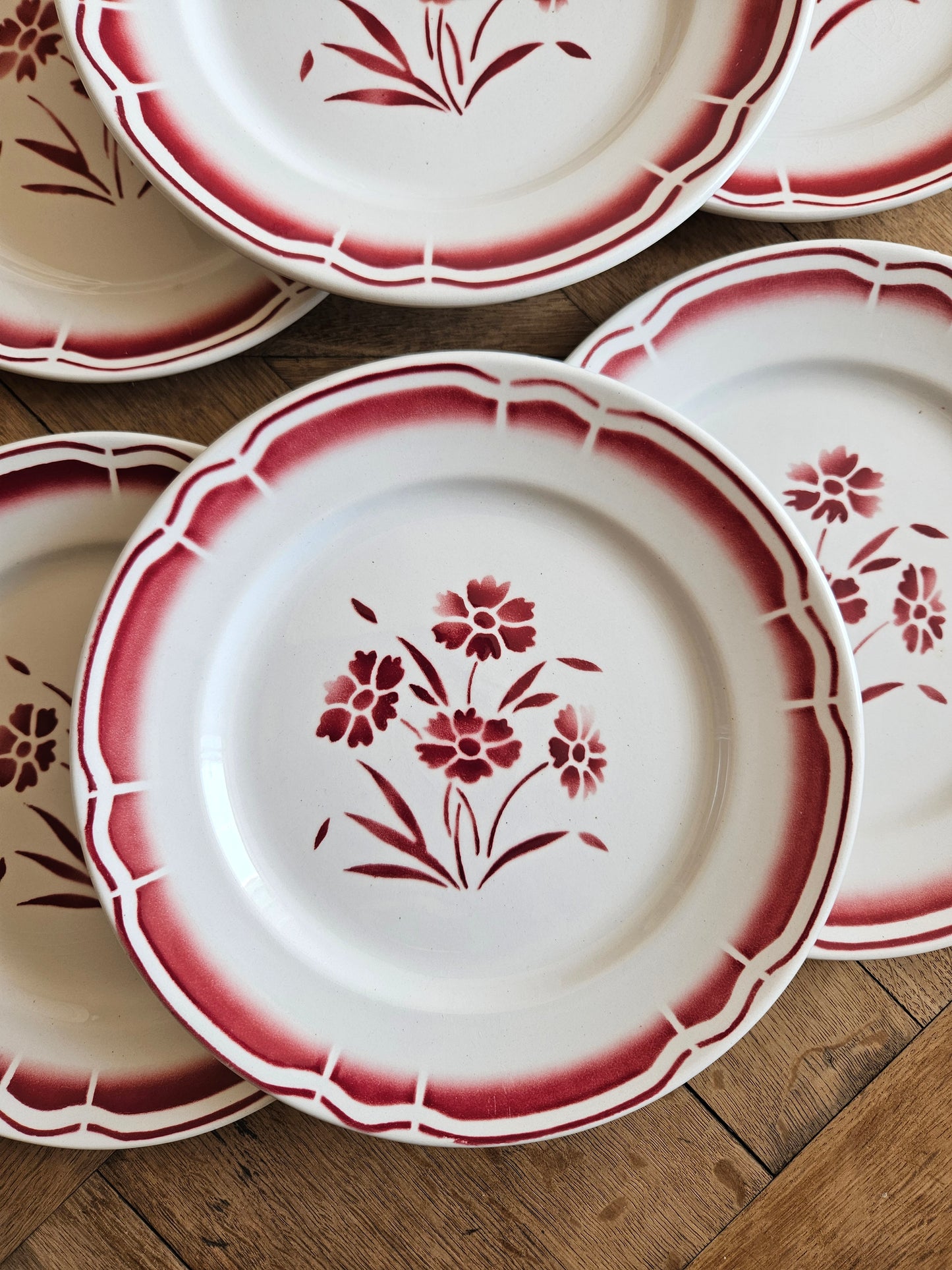 Assiettes plates anciennes Fenal Badonviller rouge