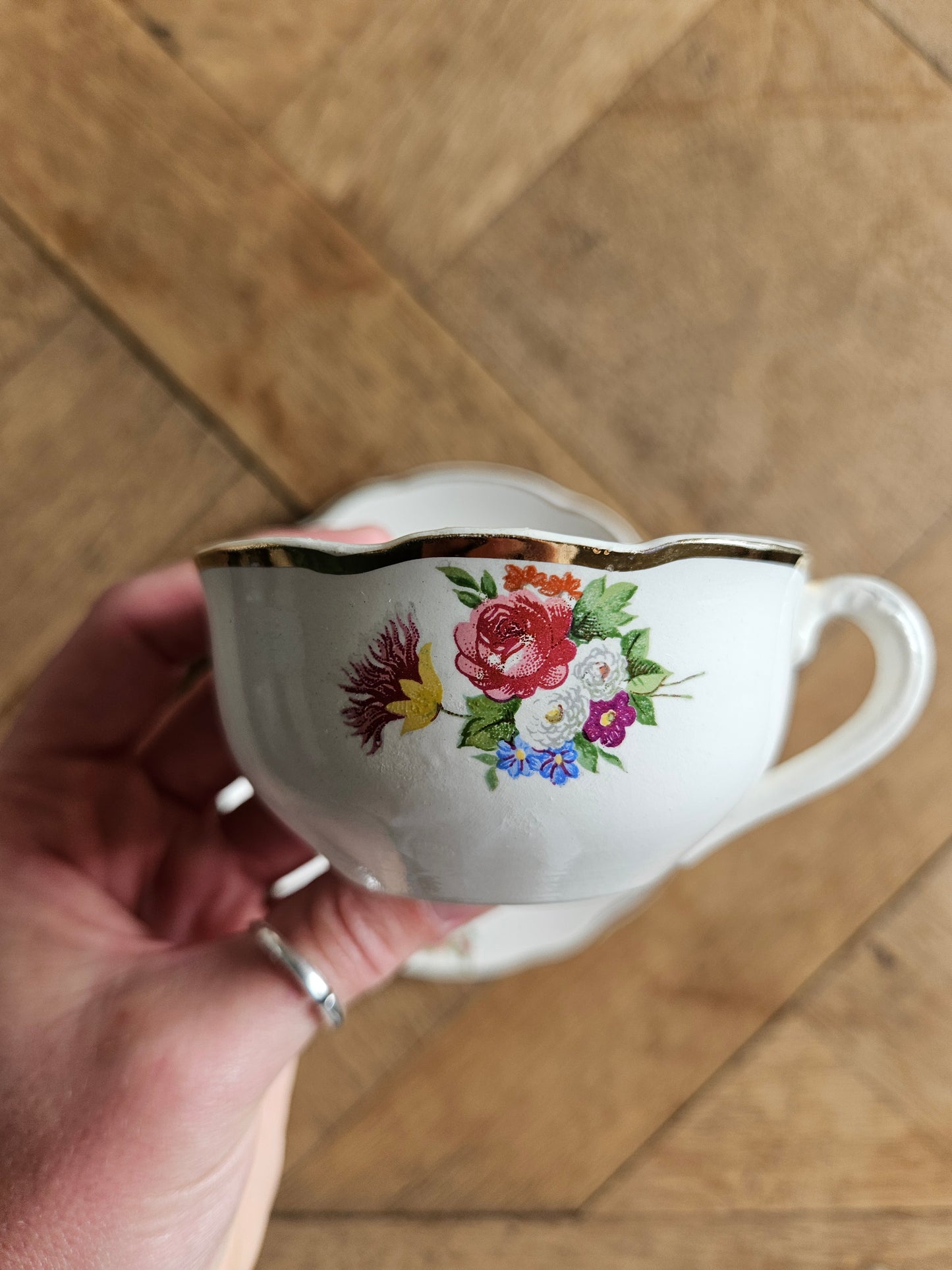 Tasse vintage fleurie