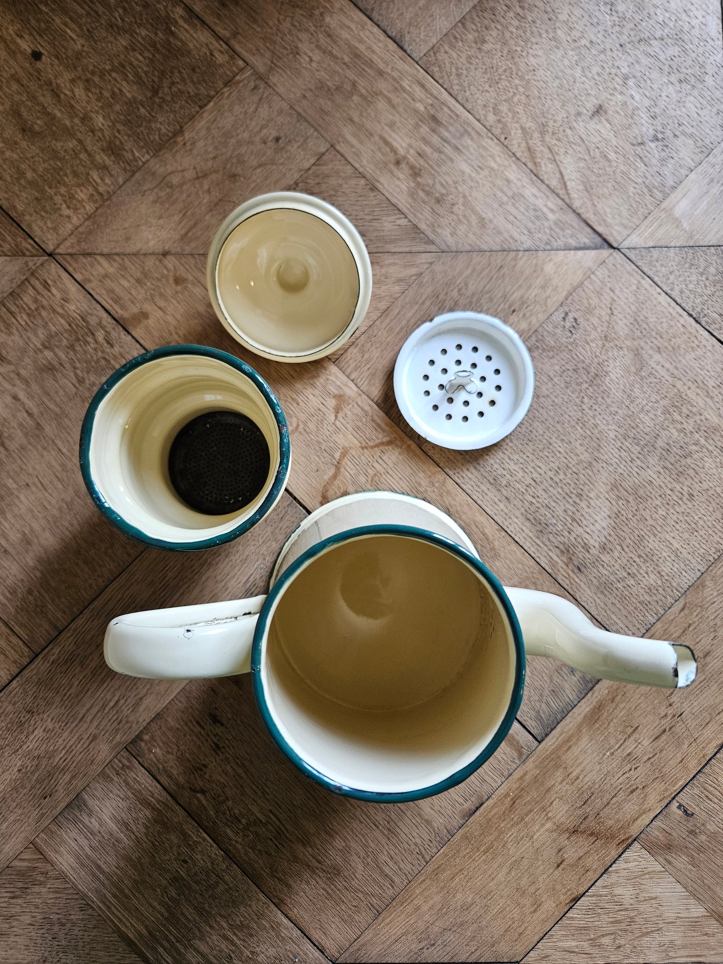 Cafetière vintage métal émaillé