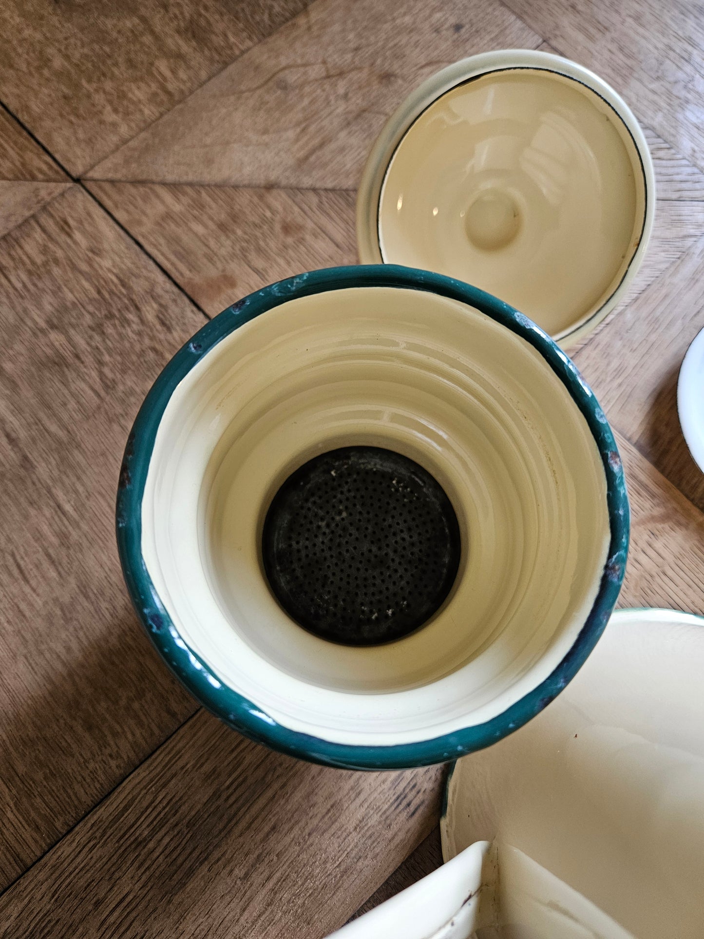 Cafetière vintage métal émaillé
