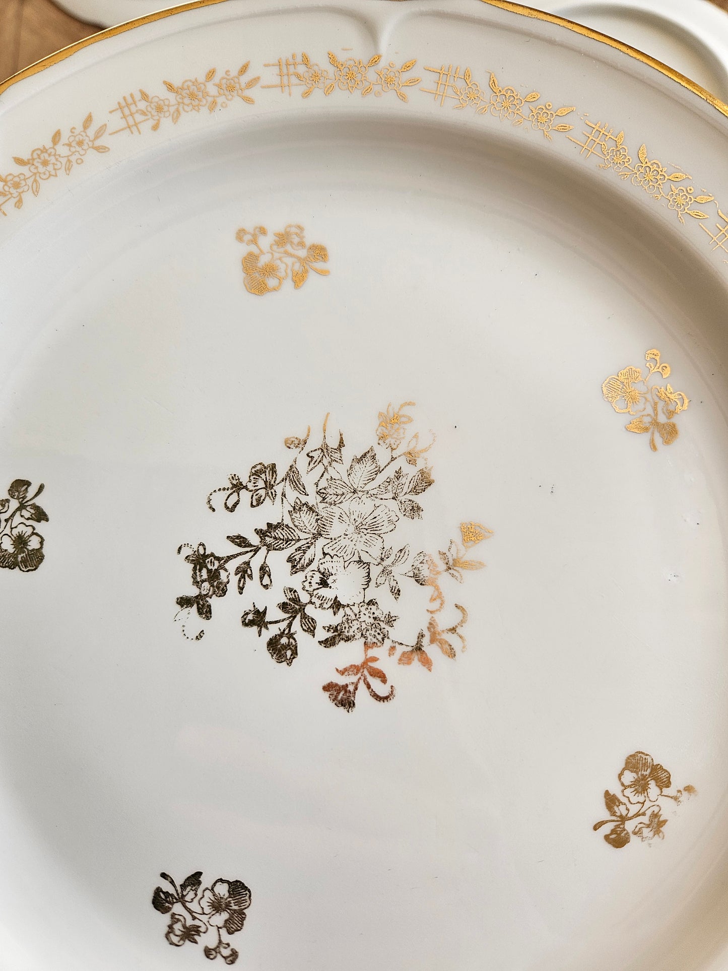 Assiettes plates porcelaine de Vierzon