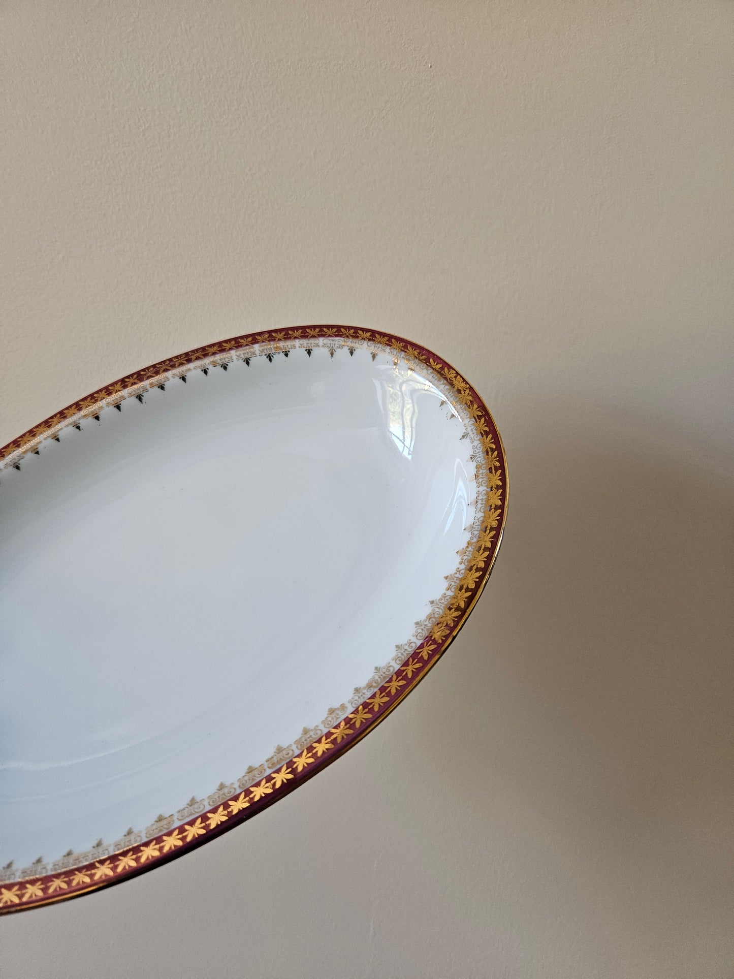 Ravier porcelaine, rouge et or