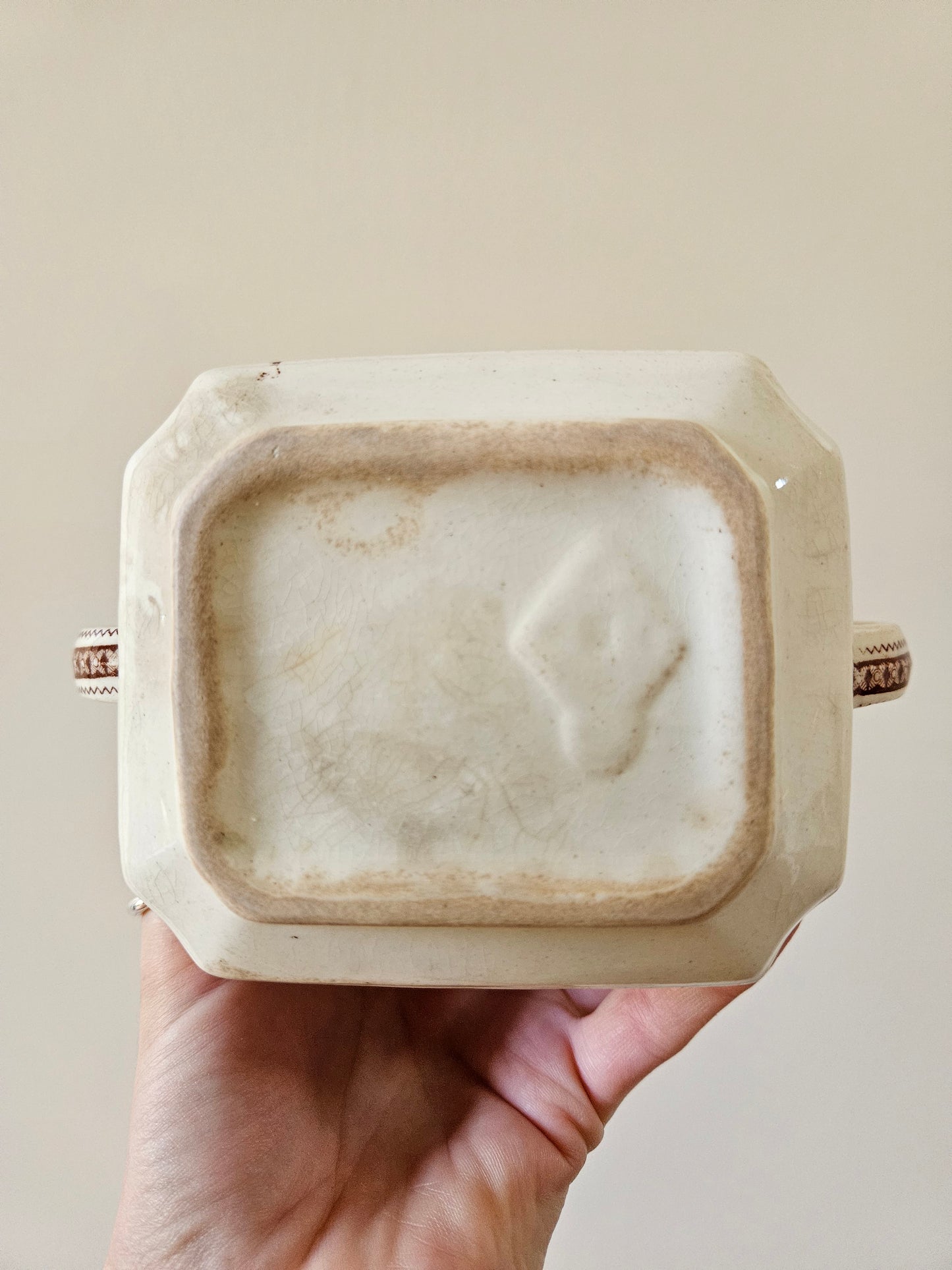 Sucrier ancien oiseaux et fleurs, sépia