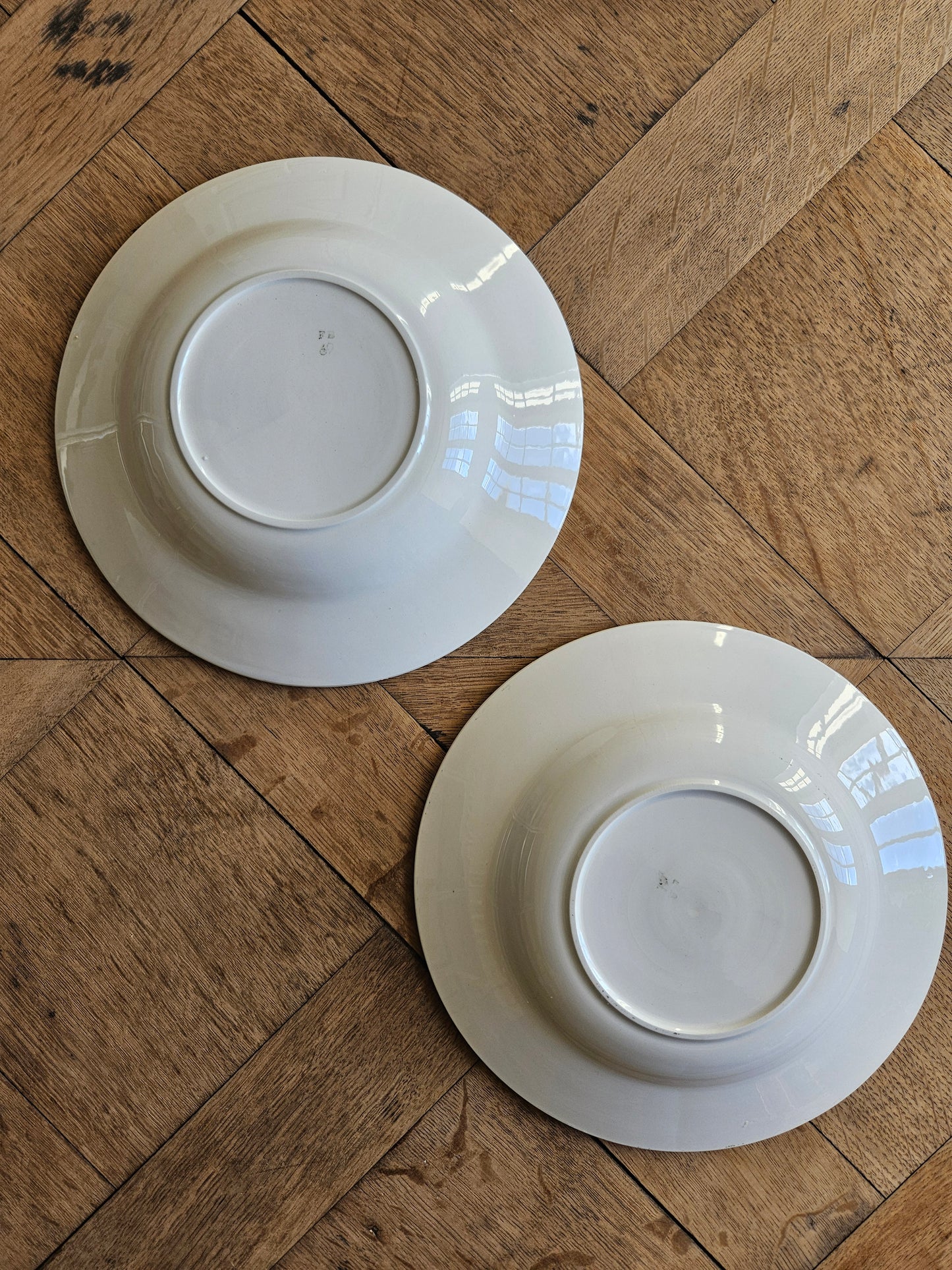 Assiettes creuses Badonviller, décor basque