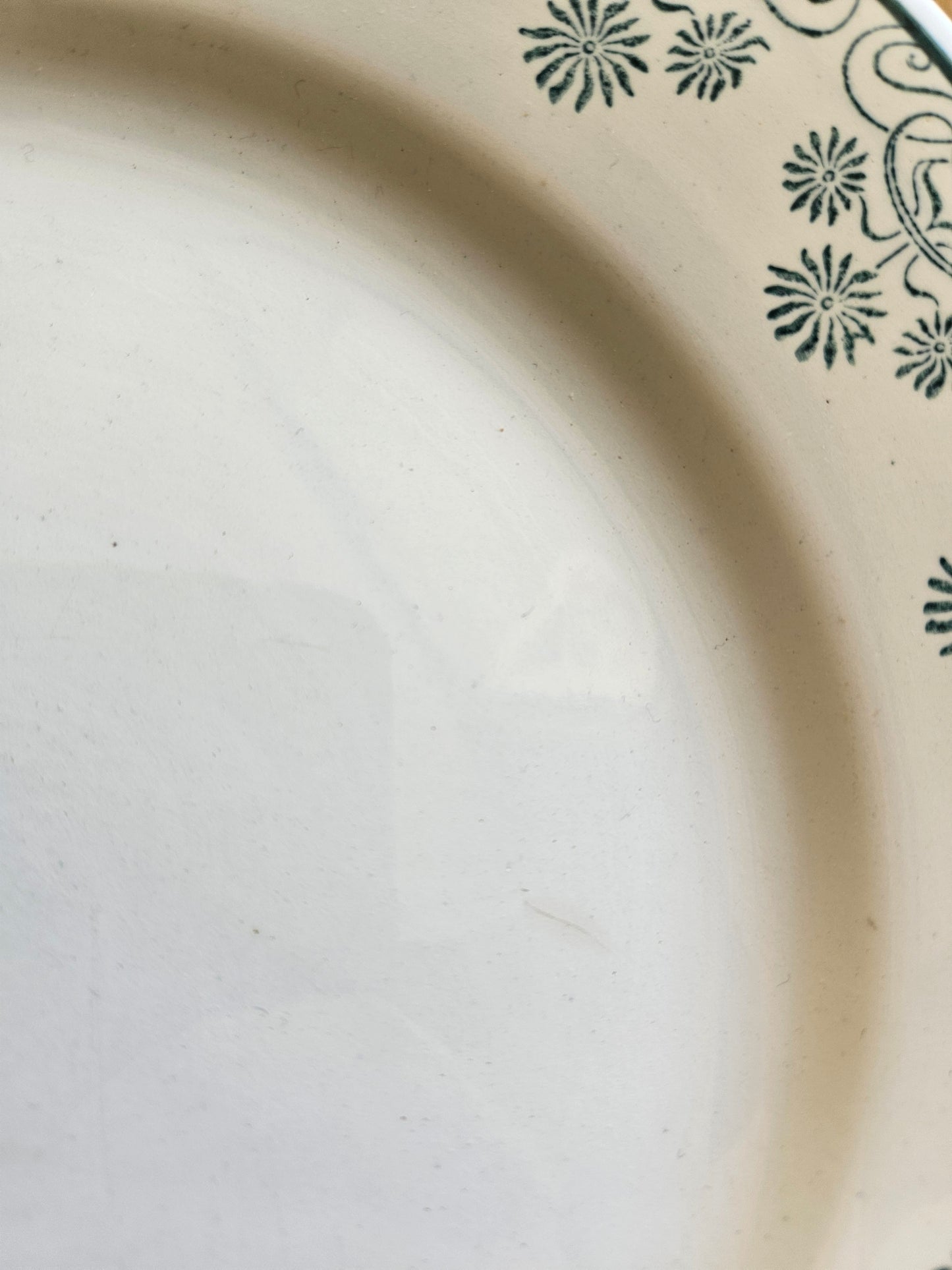 Assiettes plates Digoin, décor vert